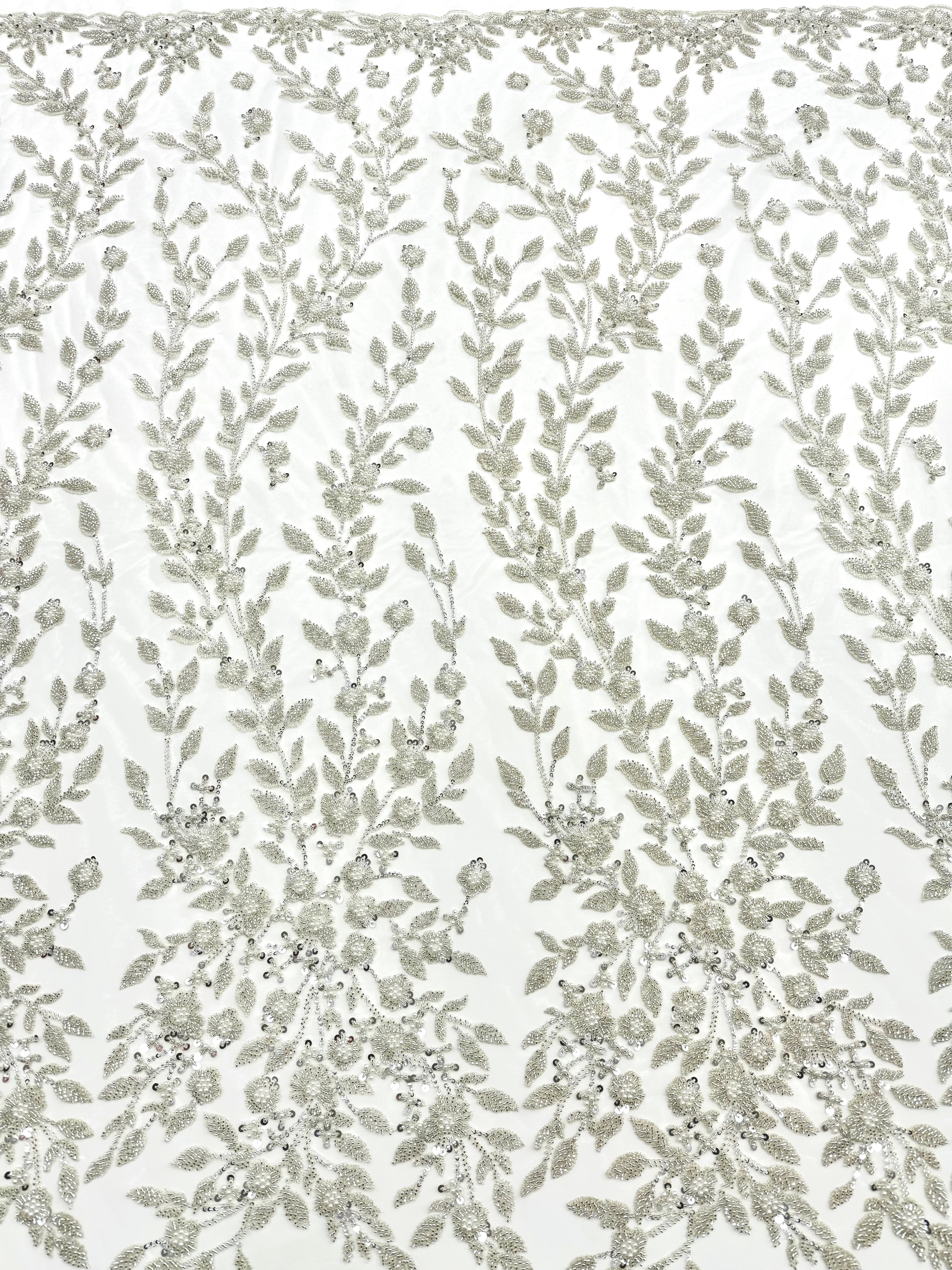 Dantela Couture Argintie pe Tulle Ivory cu Model Floral, Perle, Margele si Paiete