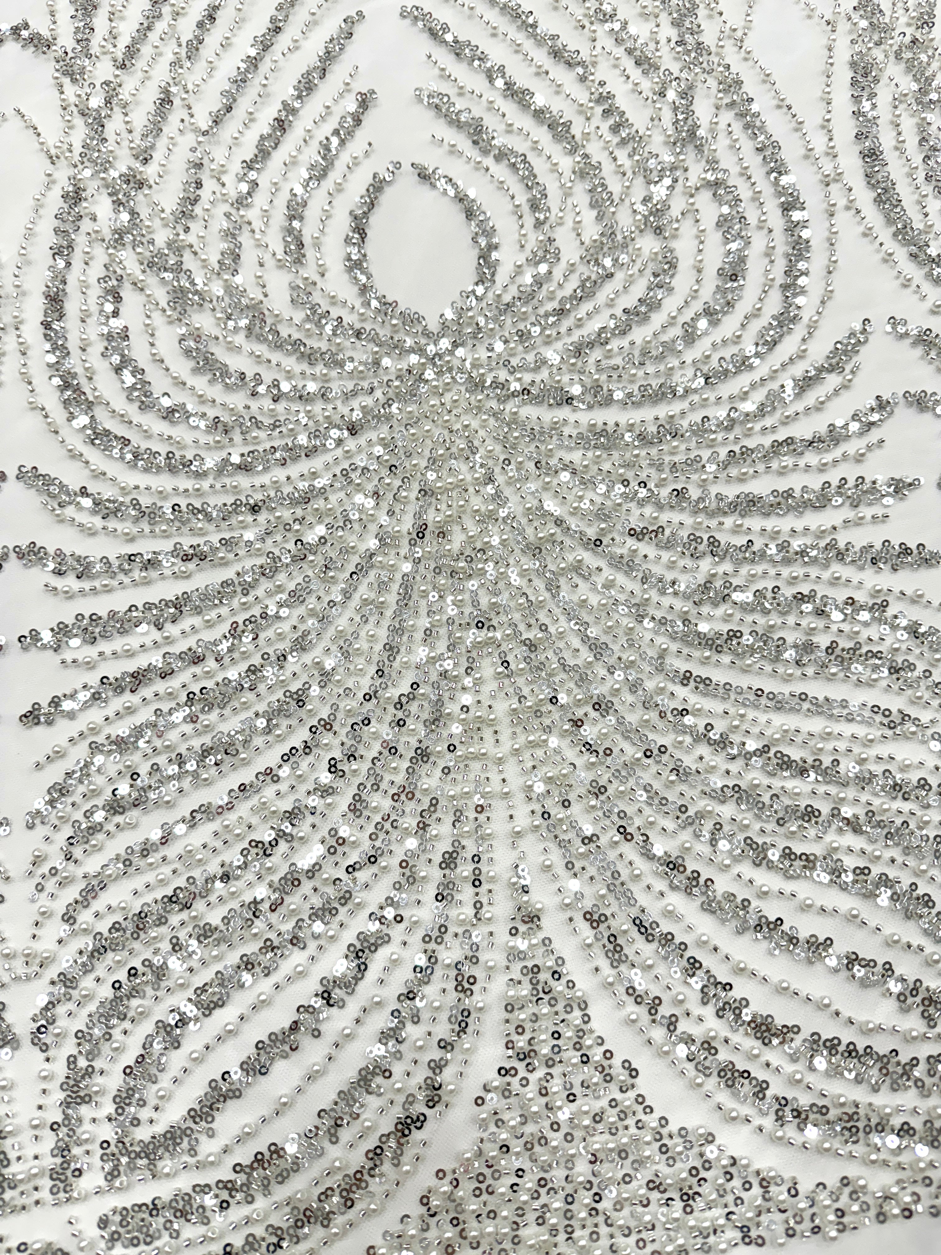 Cupon 1.53 m din Dantela Couture Argintie pe Tulle Ivory cu Panou, cu Perle, Margele si Paiete