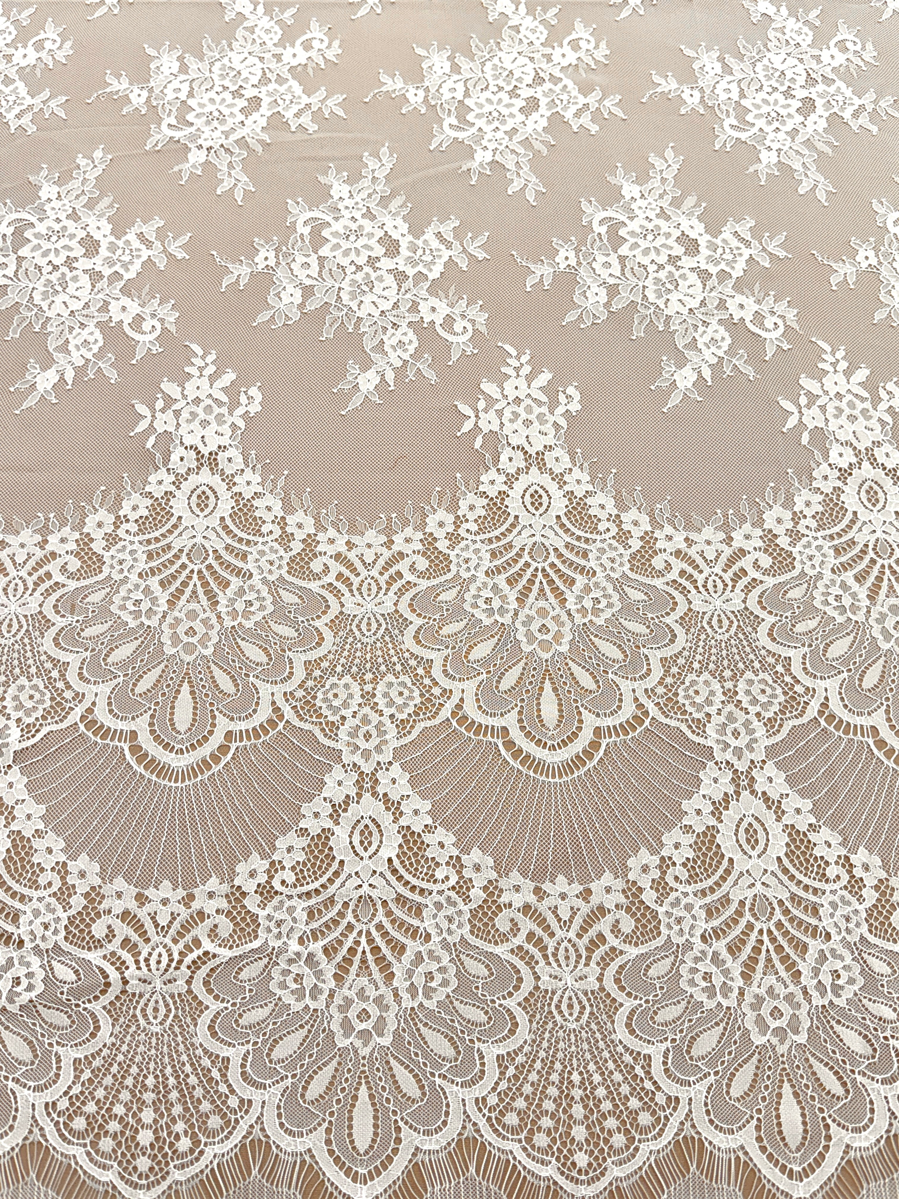 Dantela Chantilly Ivory - Cupon 3 m