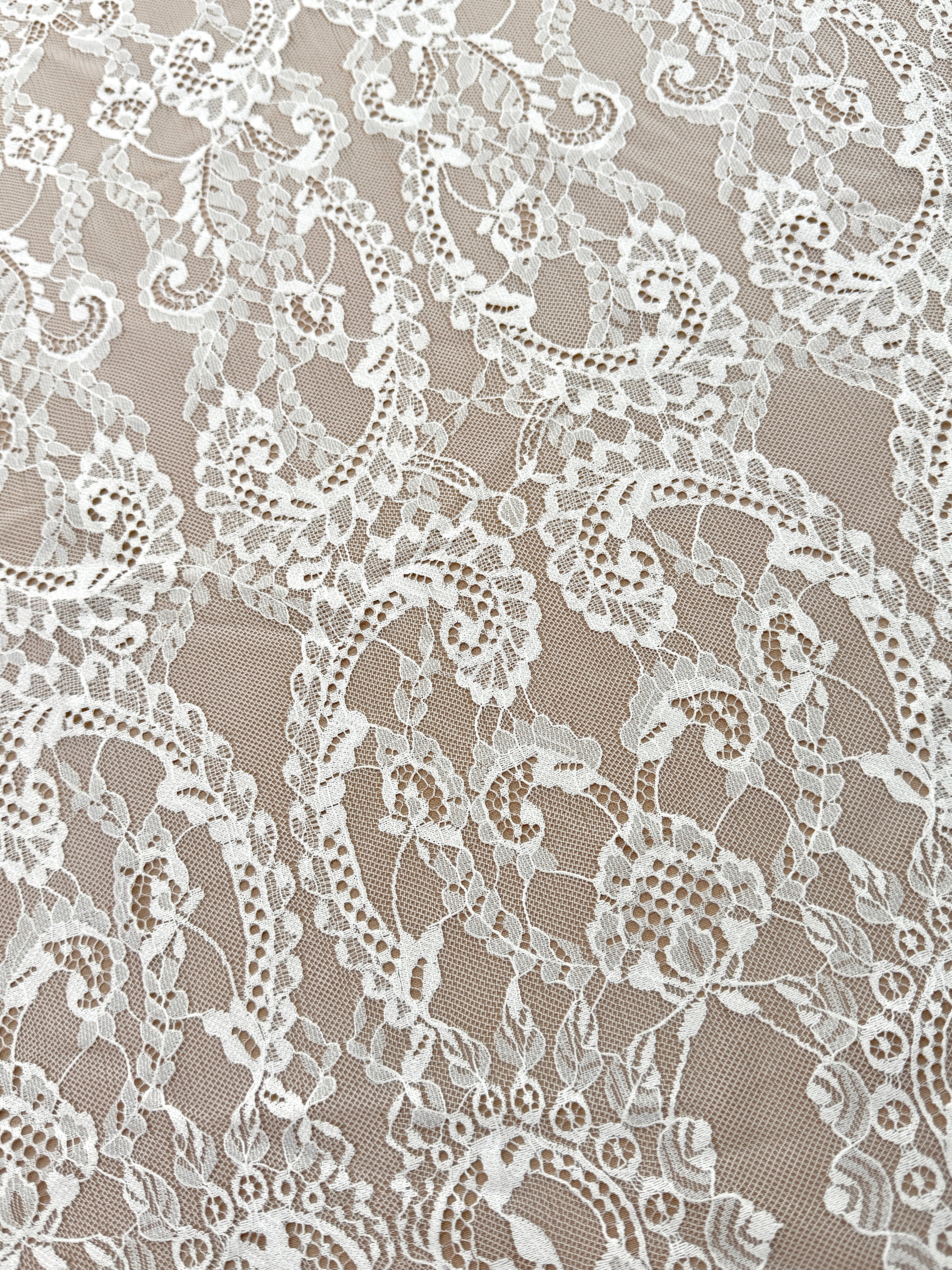 Dantela Chantilly Ivory - Cupon 3 m