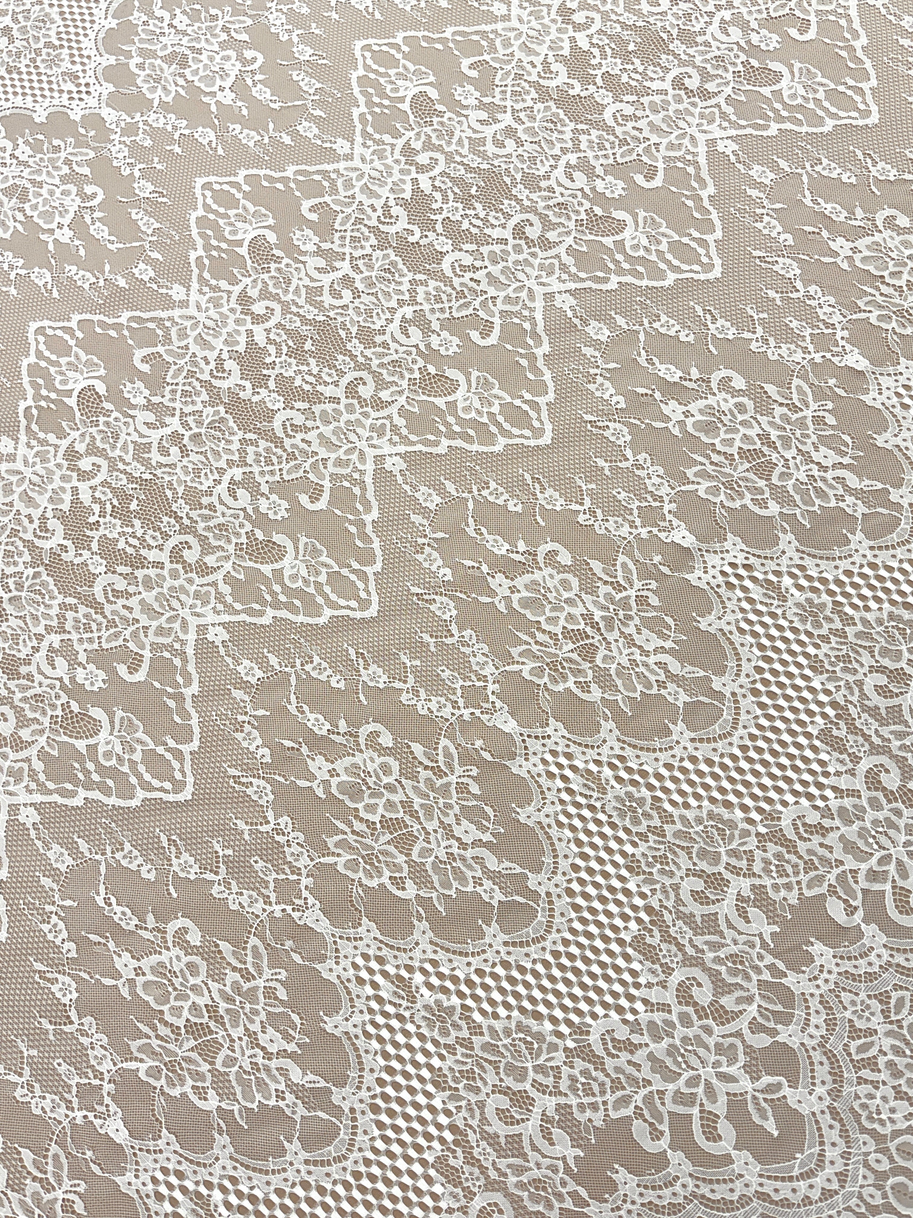 Dantela Chantilly Ivory - Cupon 3 m