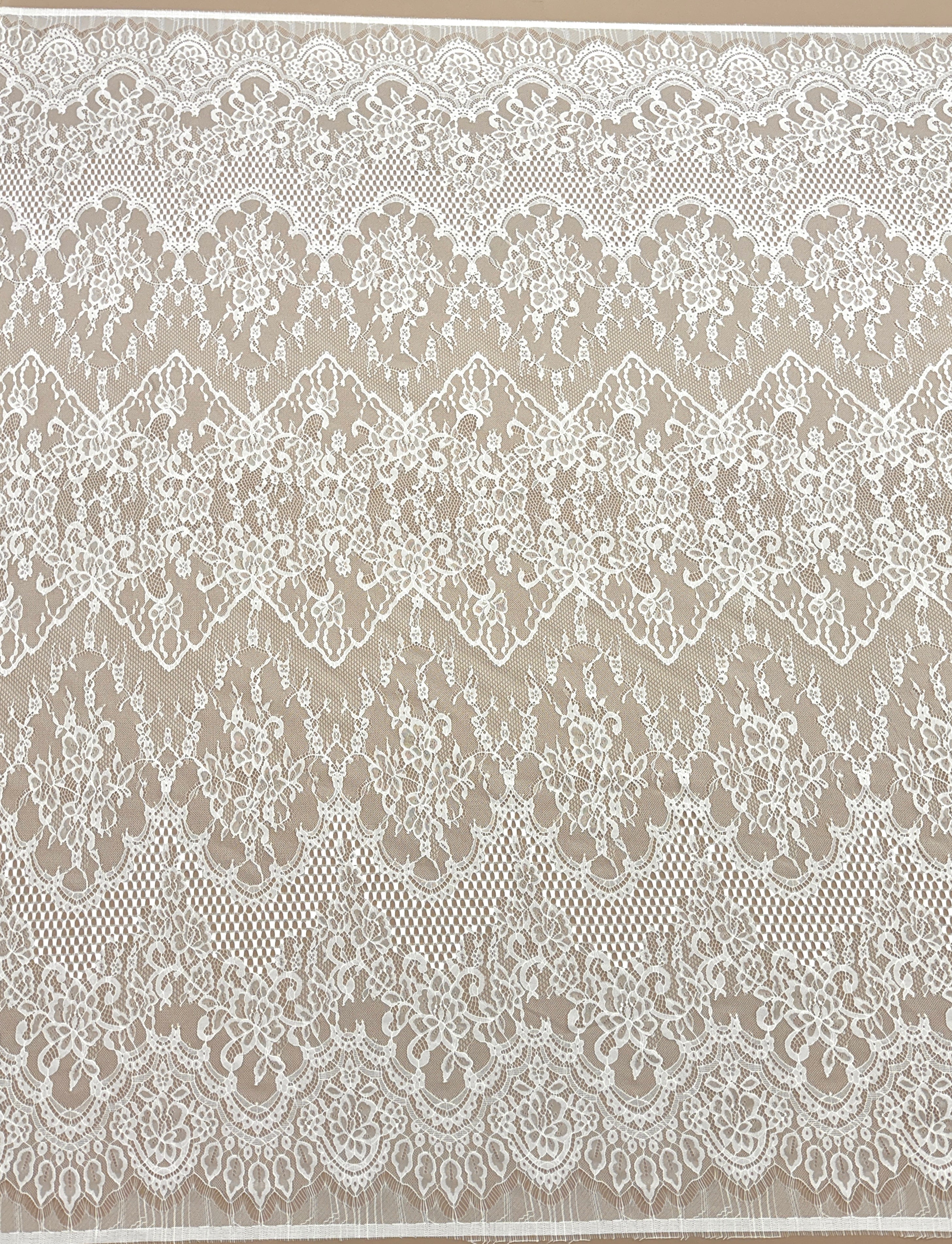 Dantela Chantilly Ivory - Cupon 3 m