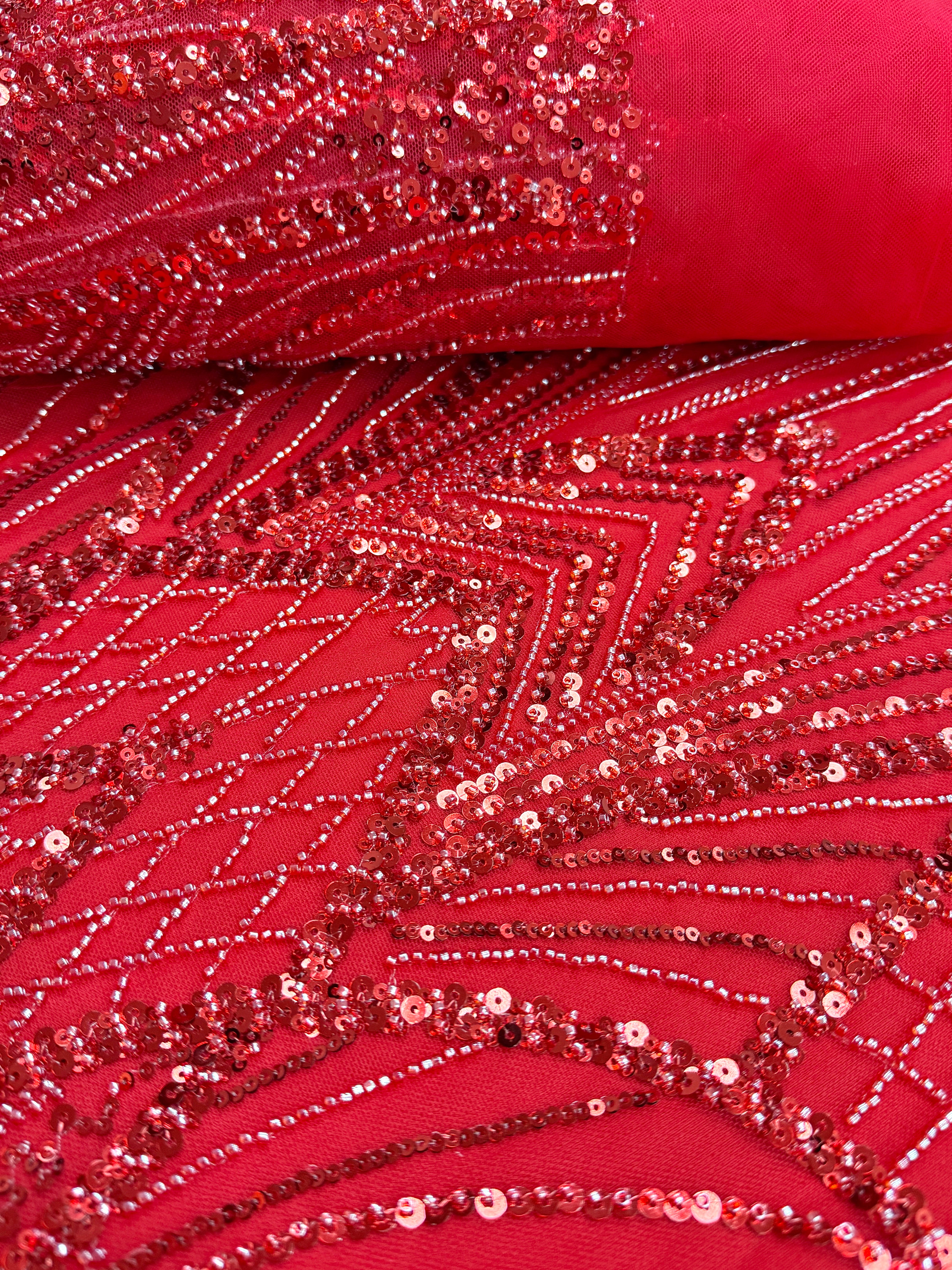 Dantela Couture Rosie cu Panou, cu Margele si Paiete
