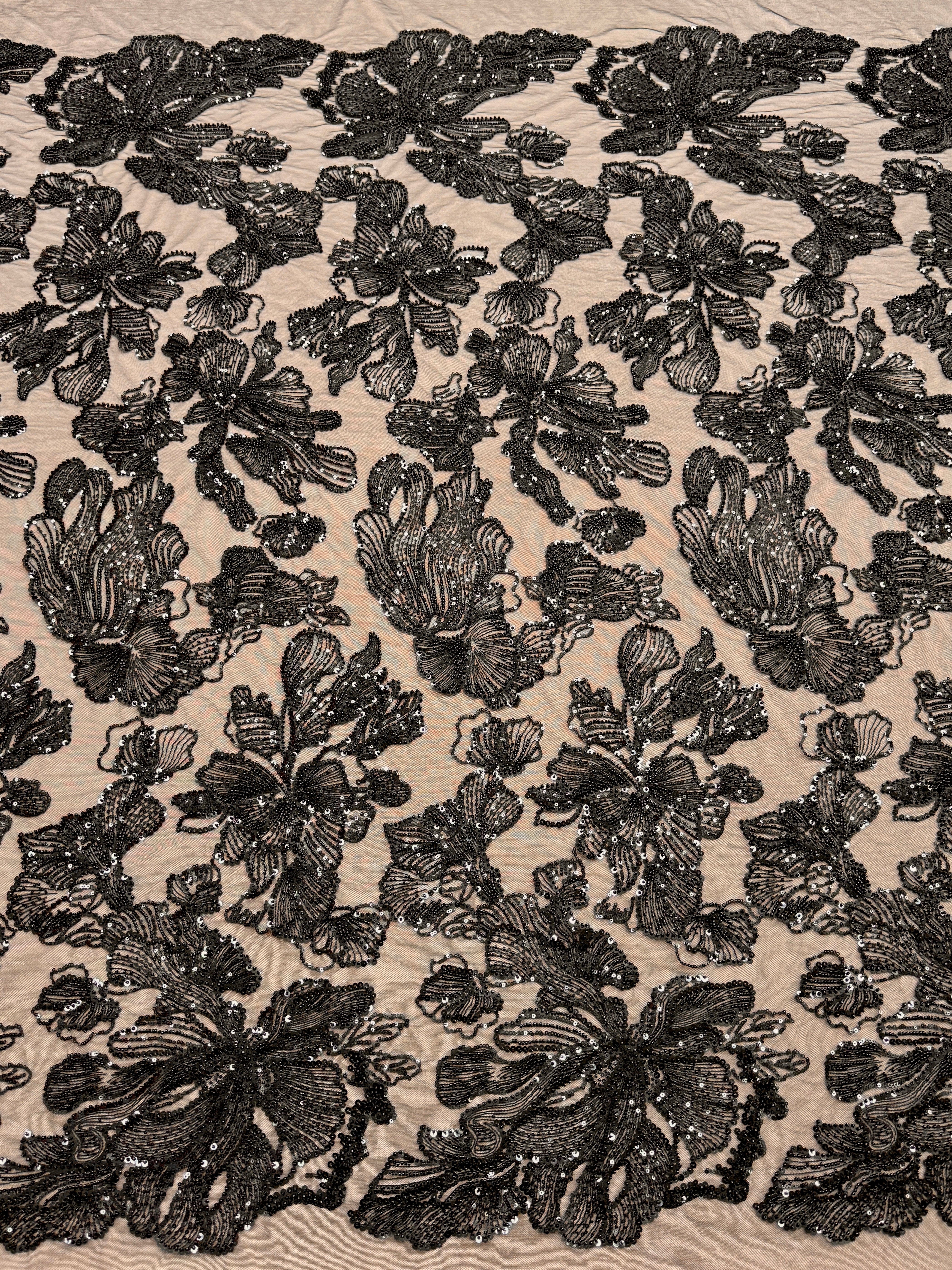 Dantela Couture Neagra cu Model Floral, cu Margele si Paiete