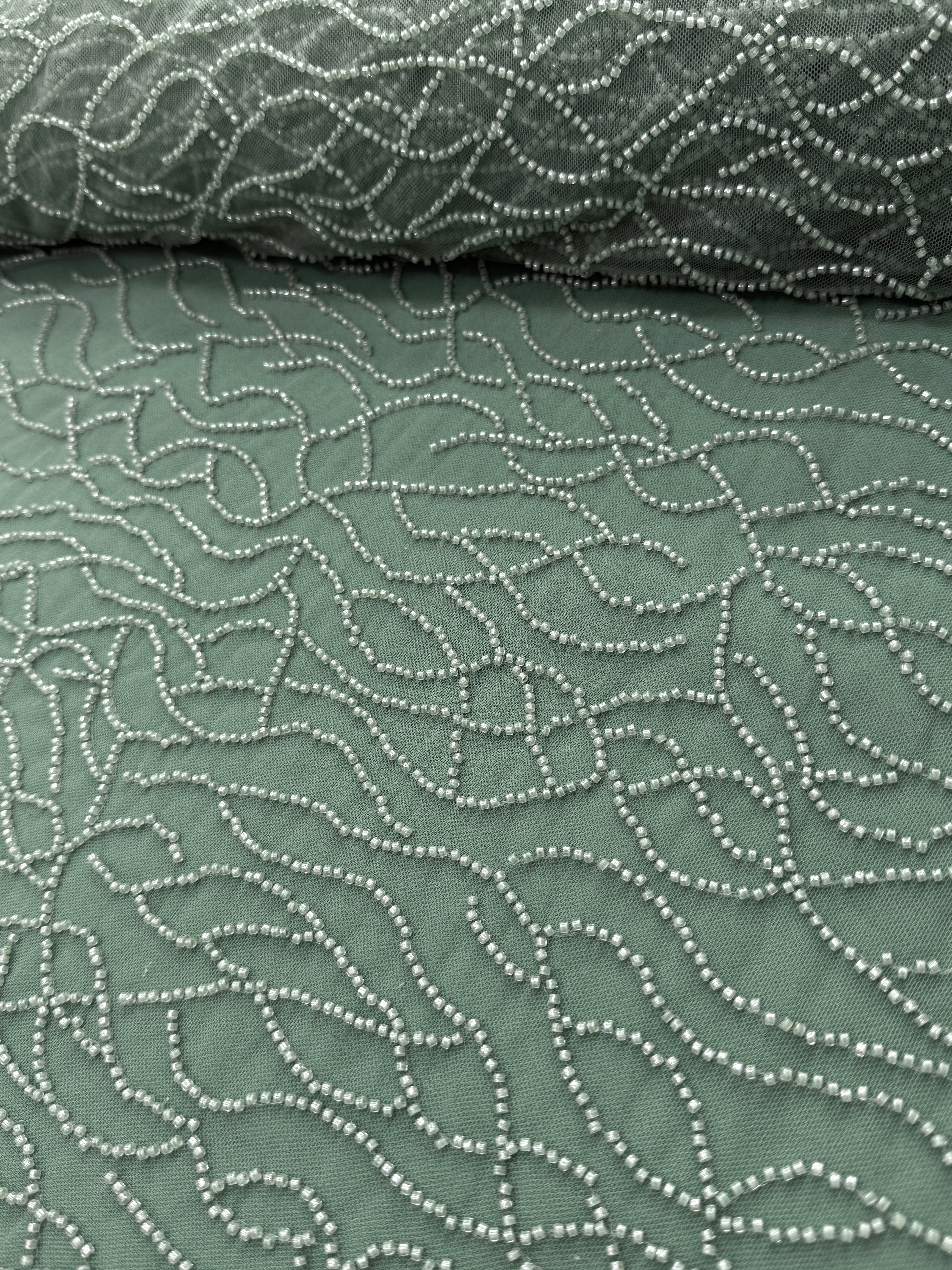 Dantela Couture Verde Prafuit cu Siraguri din Margele