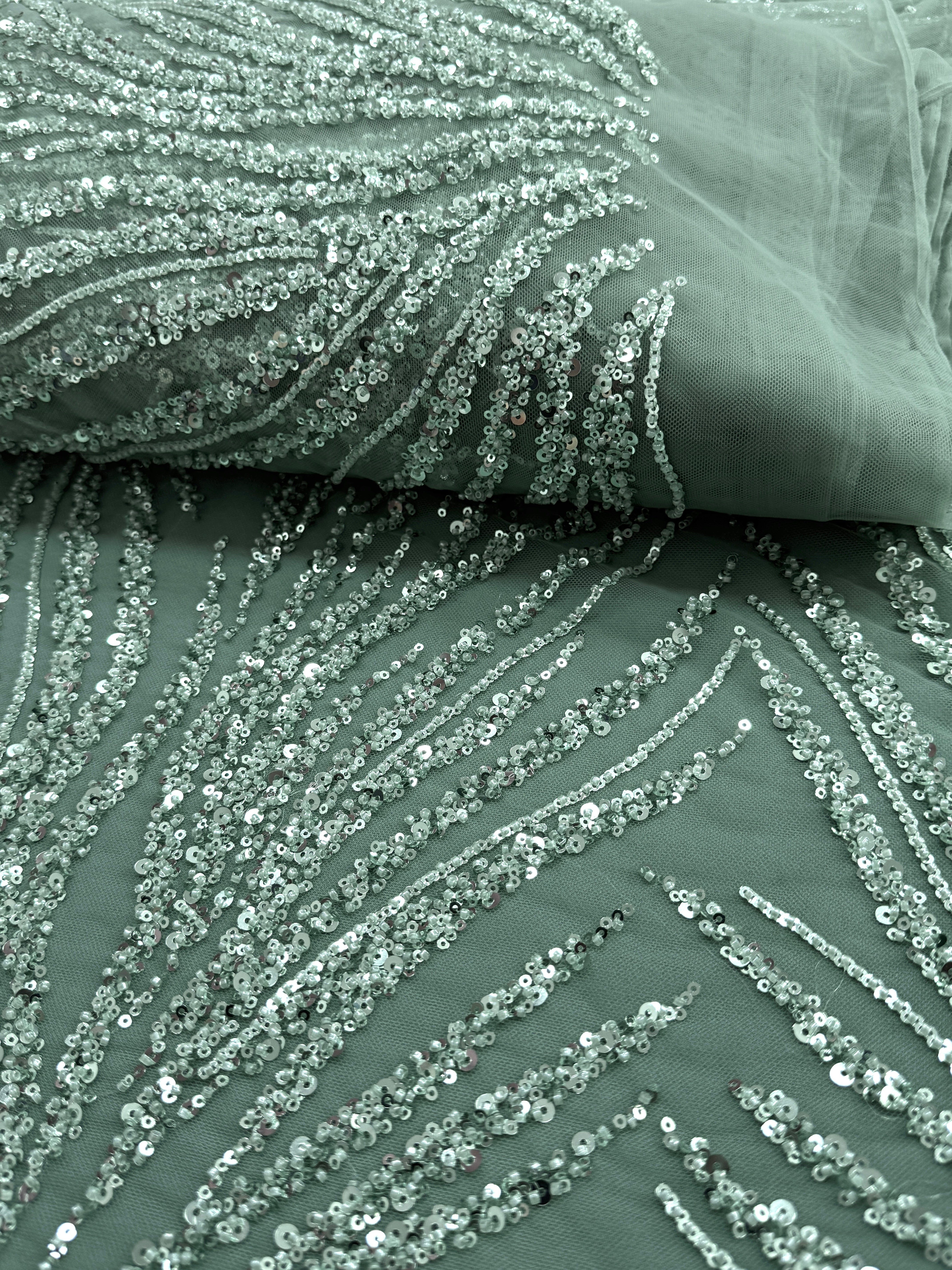 Dantela Couture Verde Prafuit cu Siraguri, cu Margele si Paiete