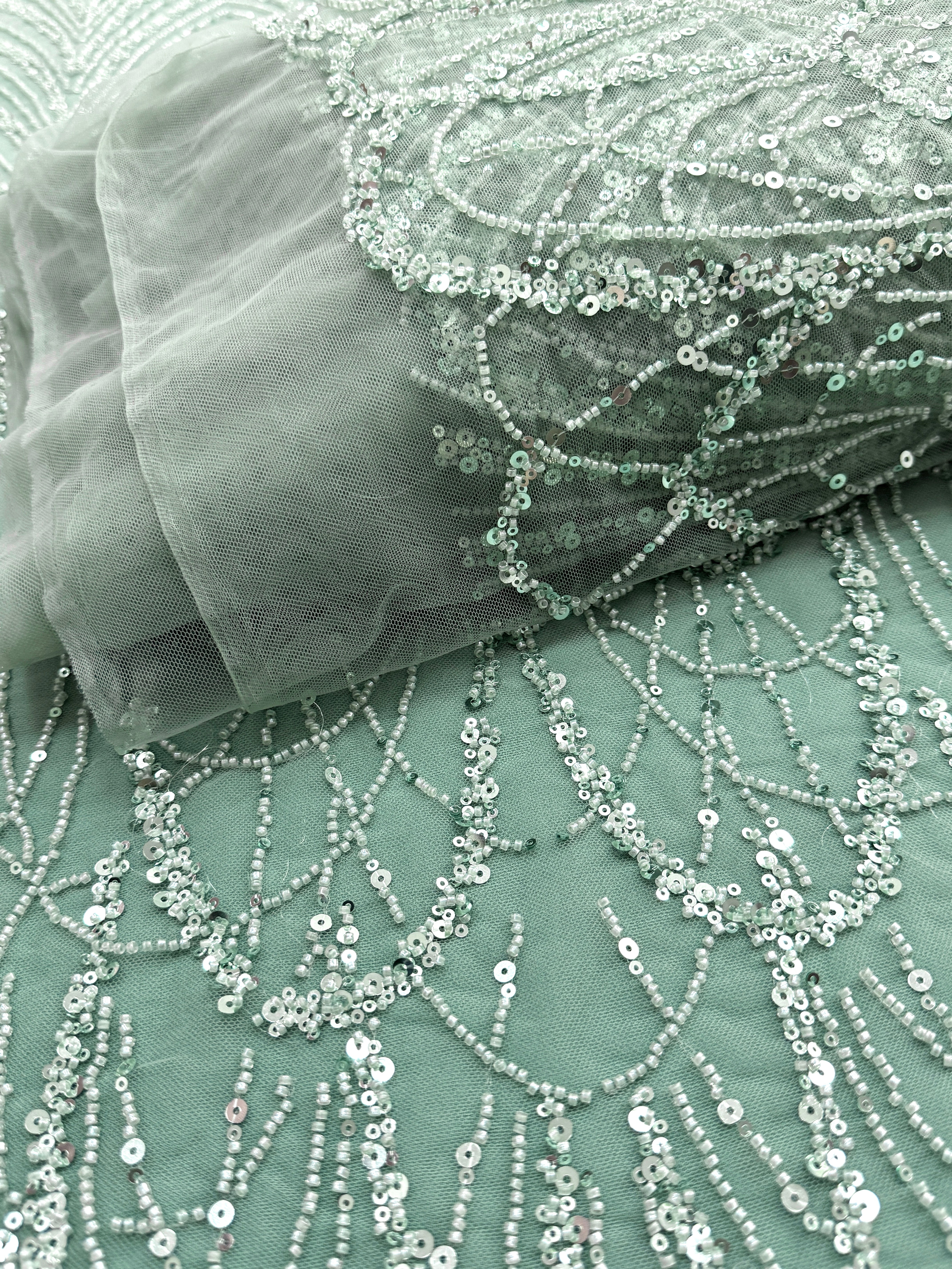 Dantela Couture Verde Prafuit cu Model Geometric cu Margele si Paiete