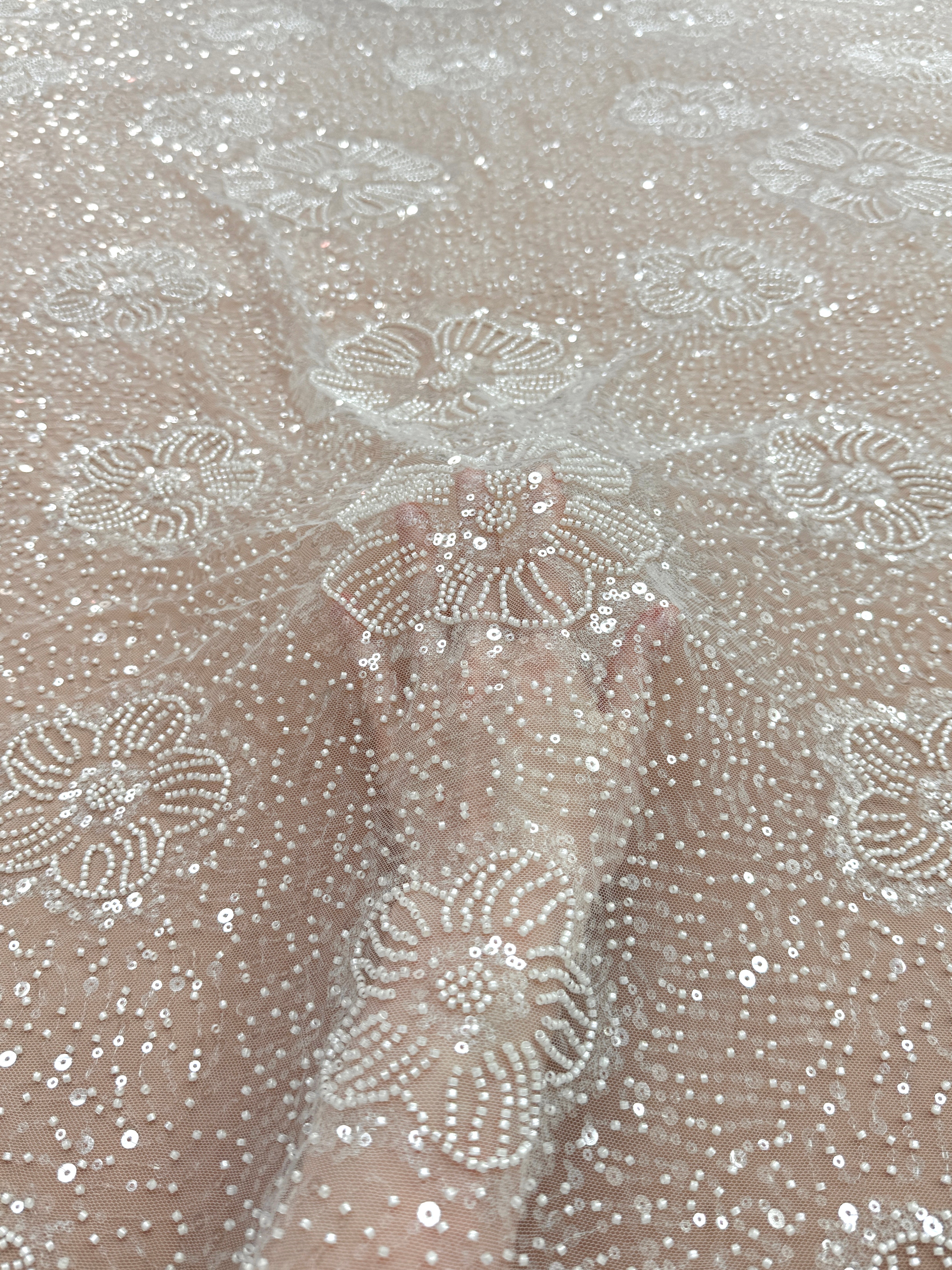 Dantela Couture Ivory cu Model Floral, cu Margele si Paiete
