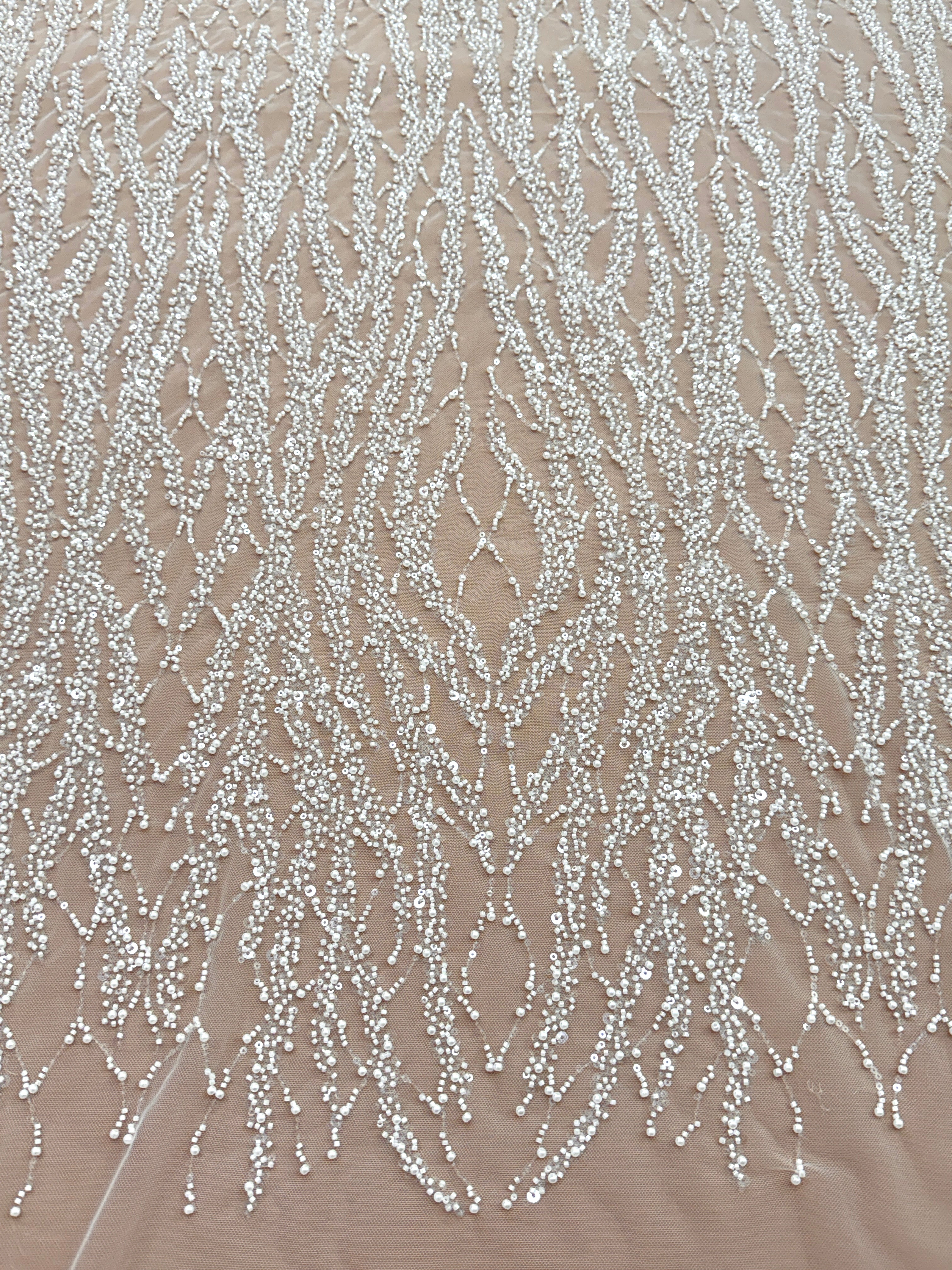 Dantela Couture Ivory cu Siraguri, cu Perle, Margele si Paiete