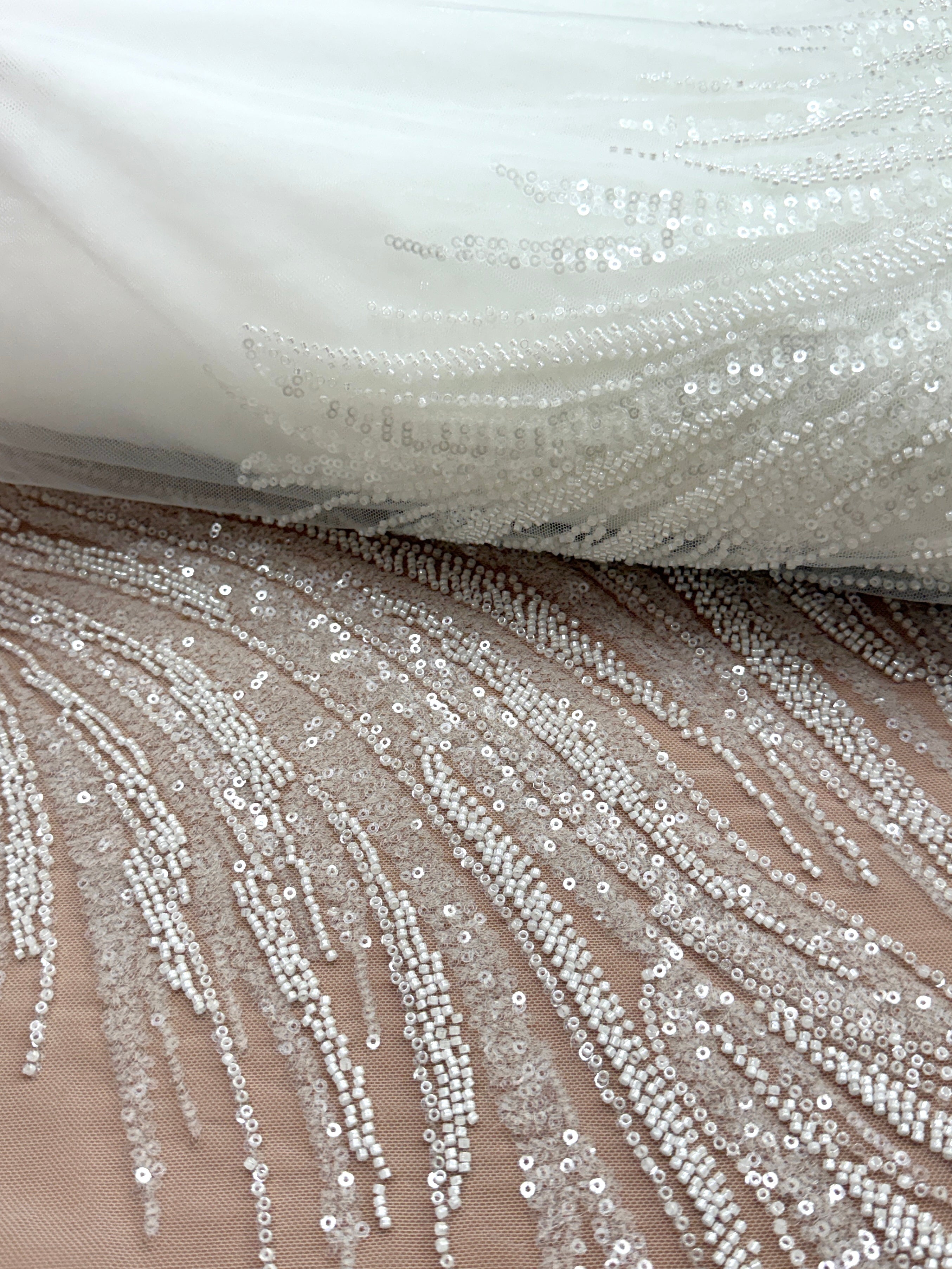 Dantela Couture Ivory cu Panou, cu Margele si Paiete