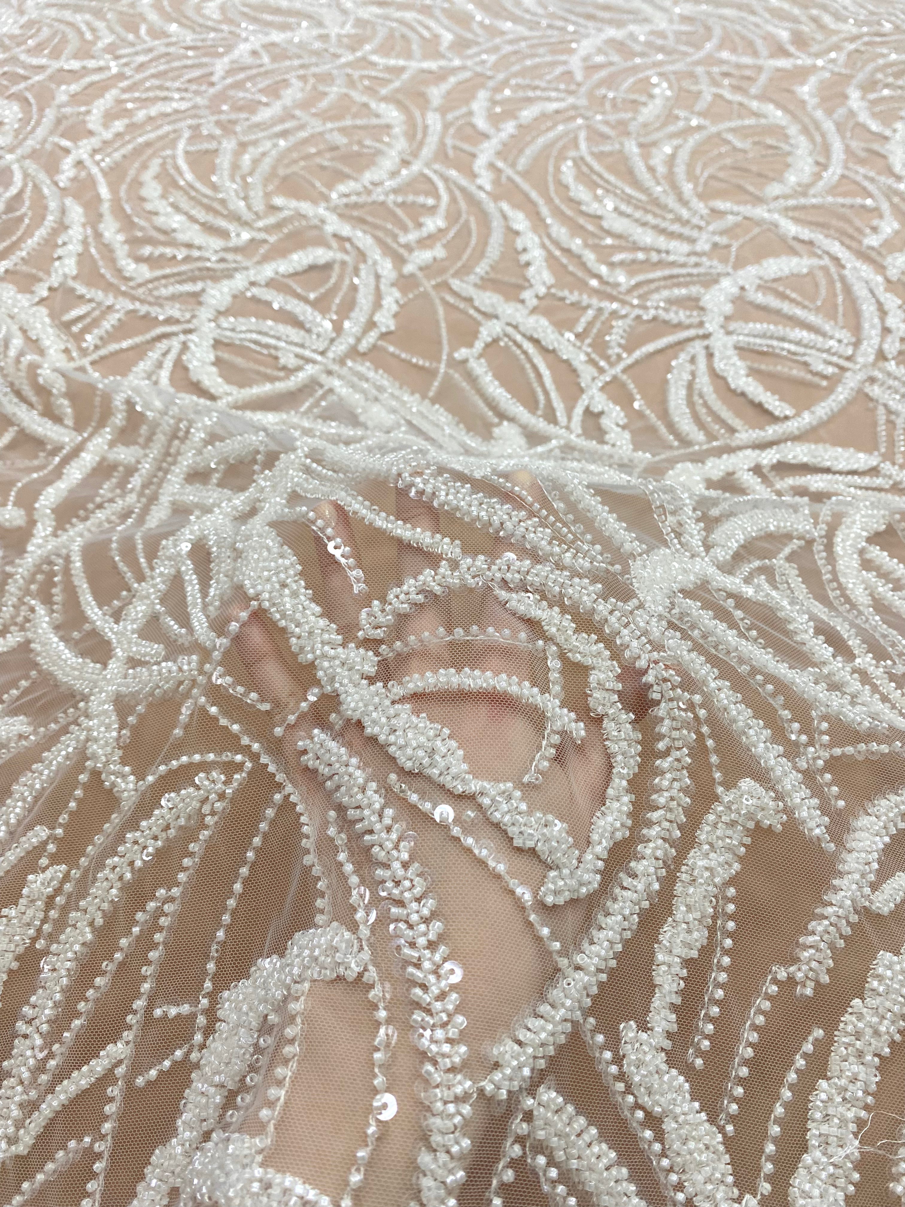 Cupon 1.65 m din Dantela Couture Ivory cu Model Geometric, cu Margele si Paiete