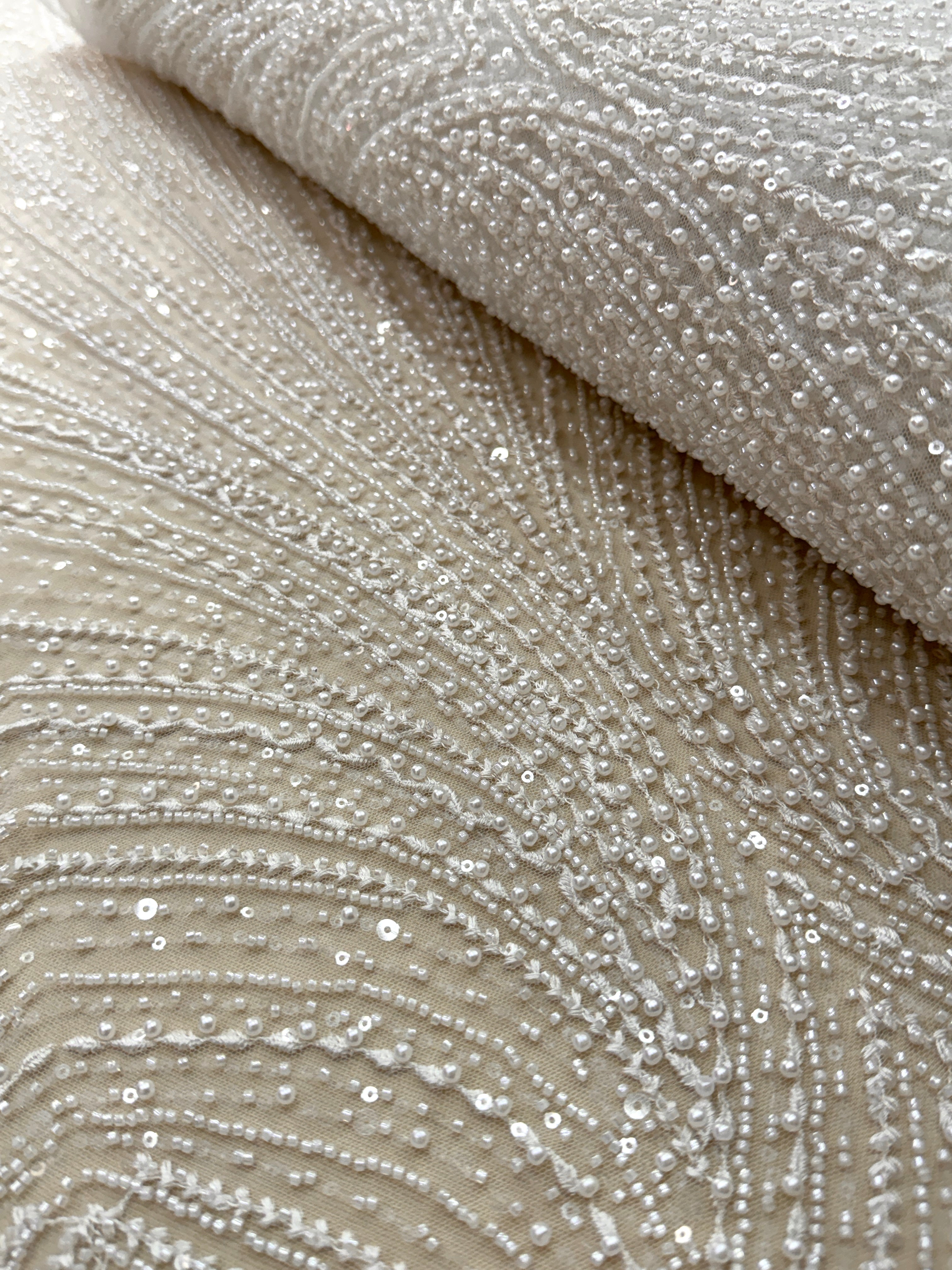 Dantela Couture Ivory cu Model Geometric, cu Perle, Margele si Paiete