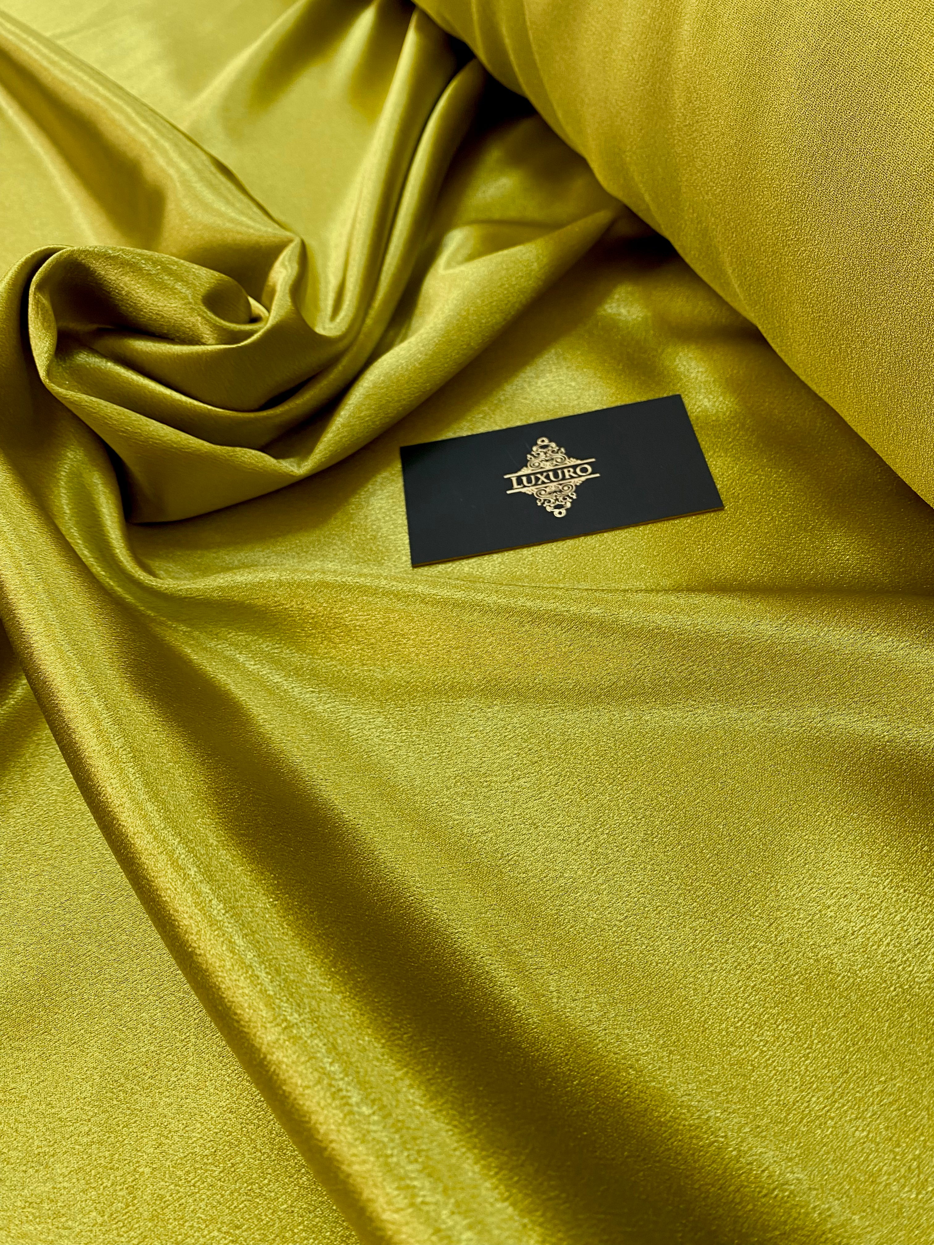 Shiny Elastic Taffeta Dark Pistachio