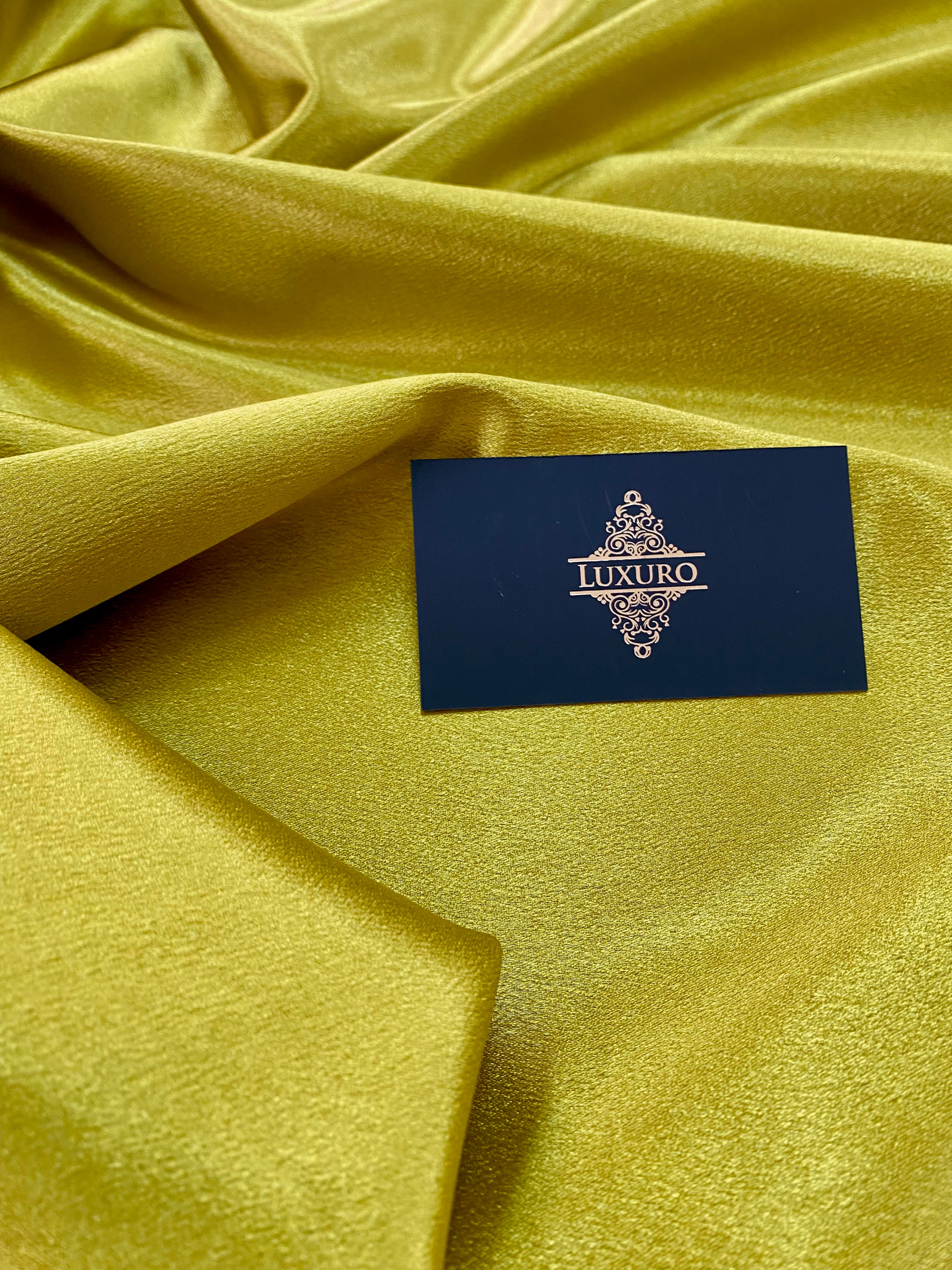 Shiny Elastic Taffeta Dark Pistachio