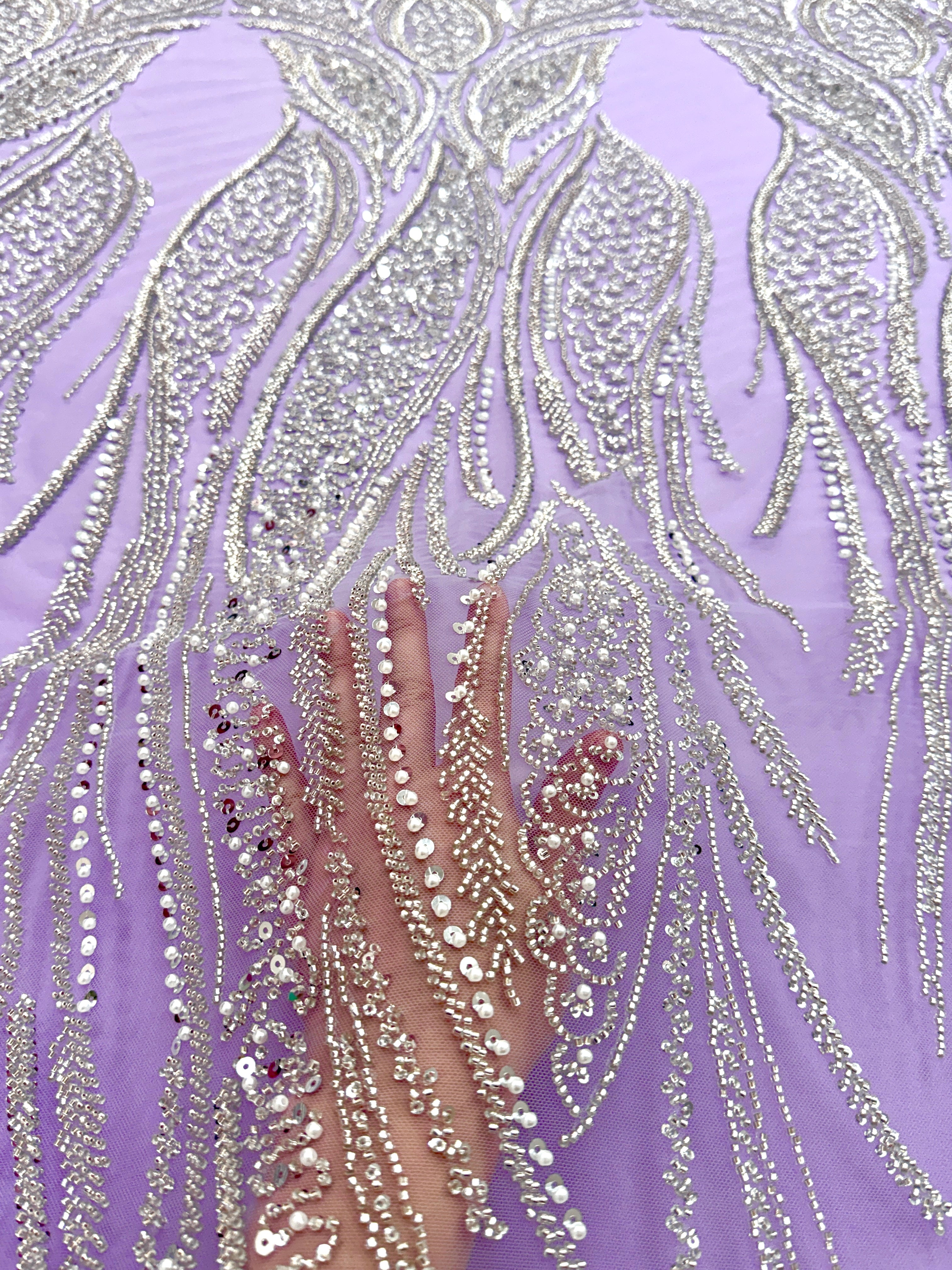 Dantela Couture Argintie pe Tulle Lavanda cu Panou, cu Perle, Margele si Paiete