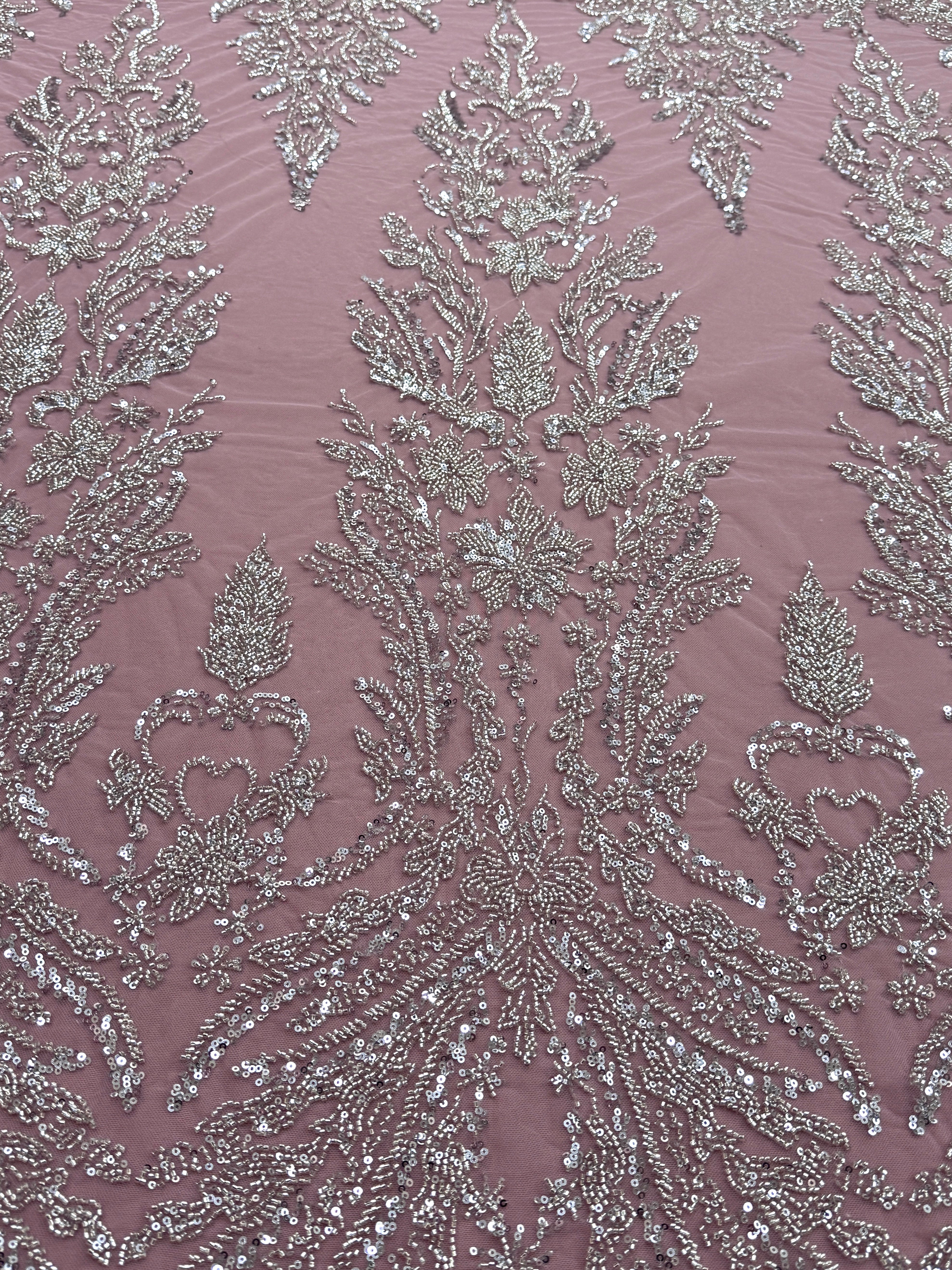 Dantela Couture Argintie pe Tulle Roz cu Model Floral, cu Margele si Paiete
