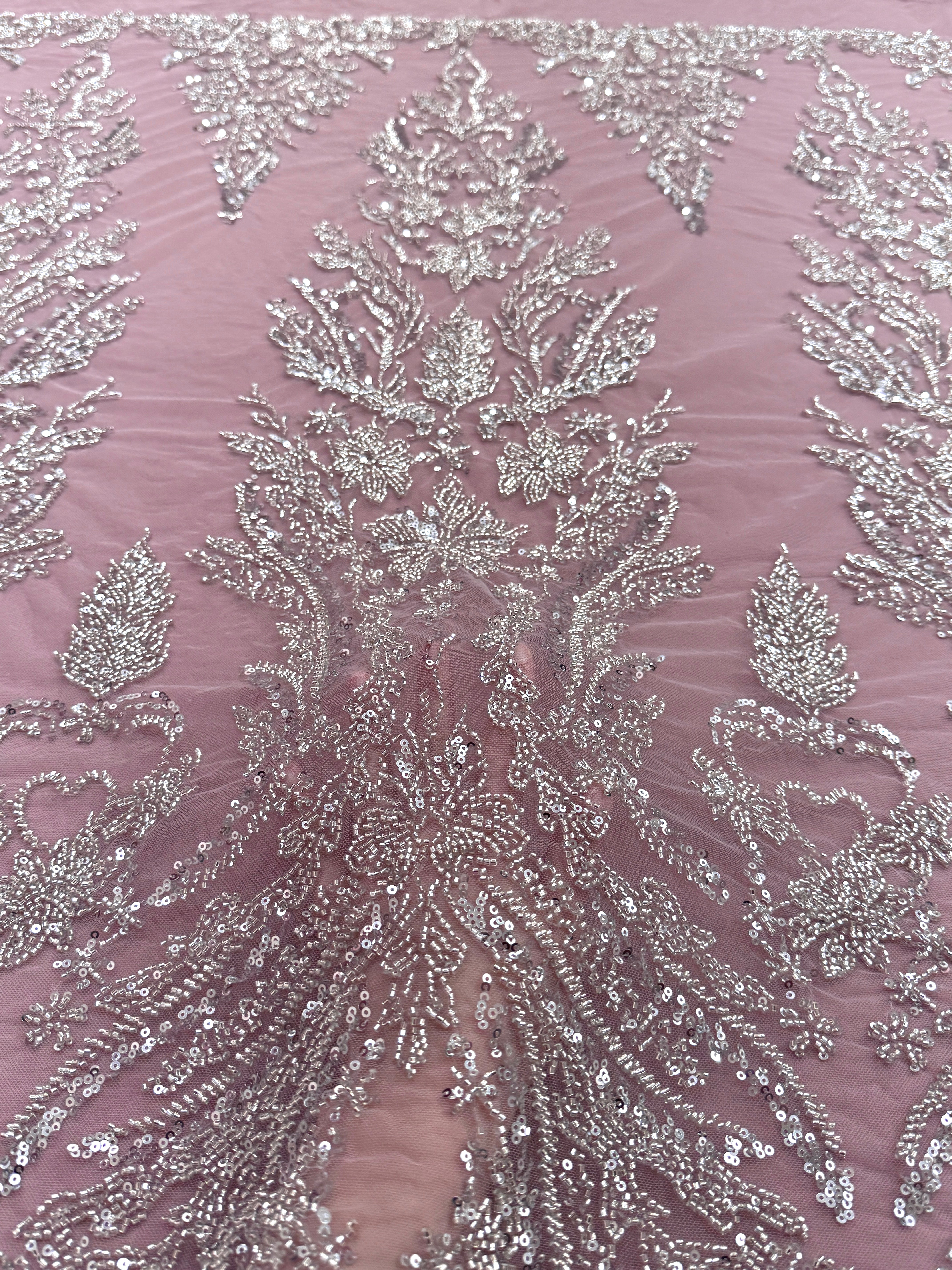 Dantela Couture Argintie pe Tulle Roz cu Model Floral, cu Margele si Paiete