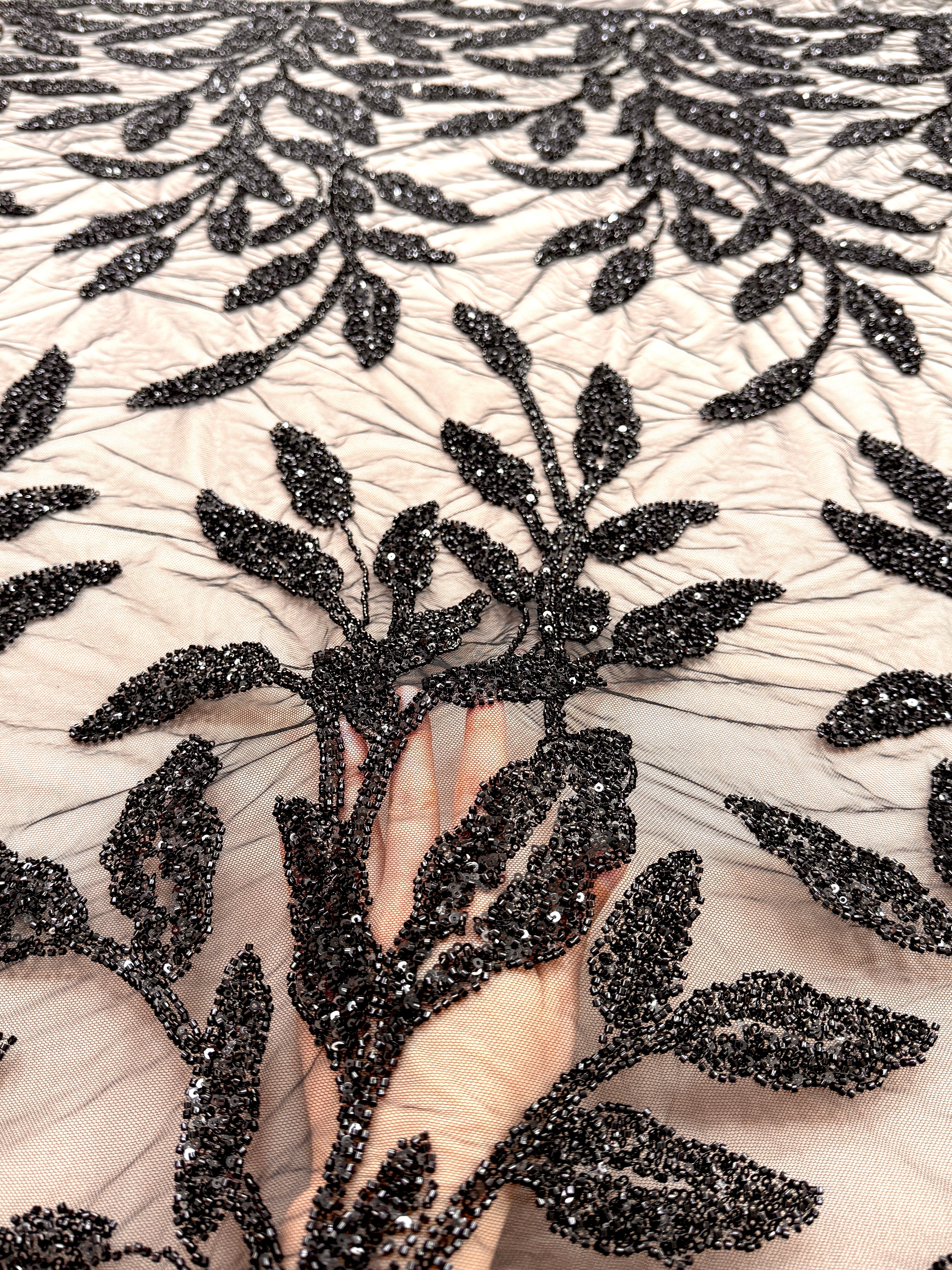 Dantela Couture Neagra cu Model Floral, cu Margele si Paiete