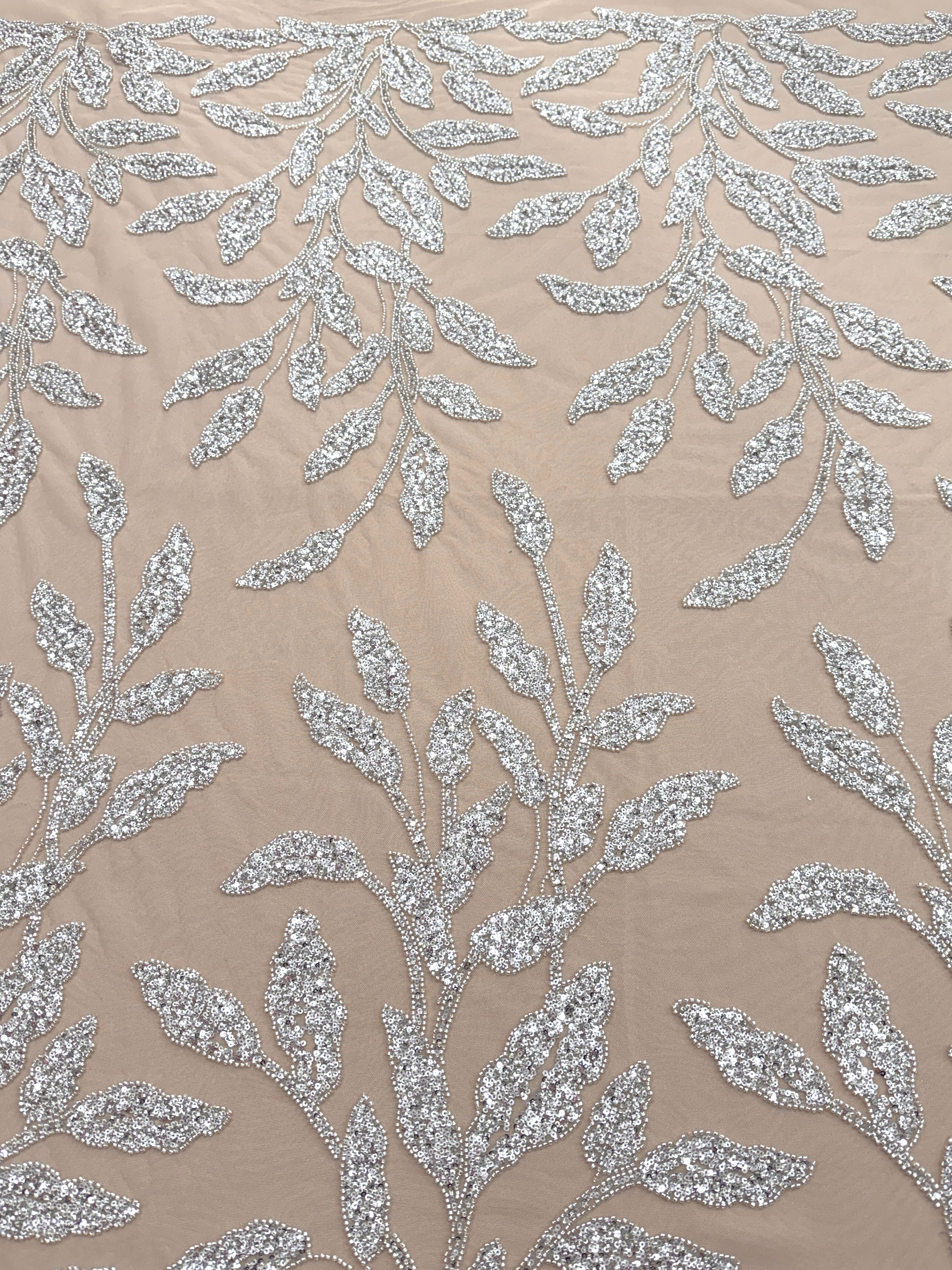 Dantela Couture Argintie pe Tulle Nude cu Model Floral, Margele si Paiete