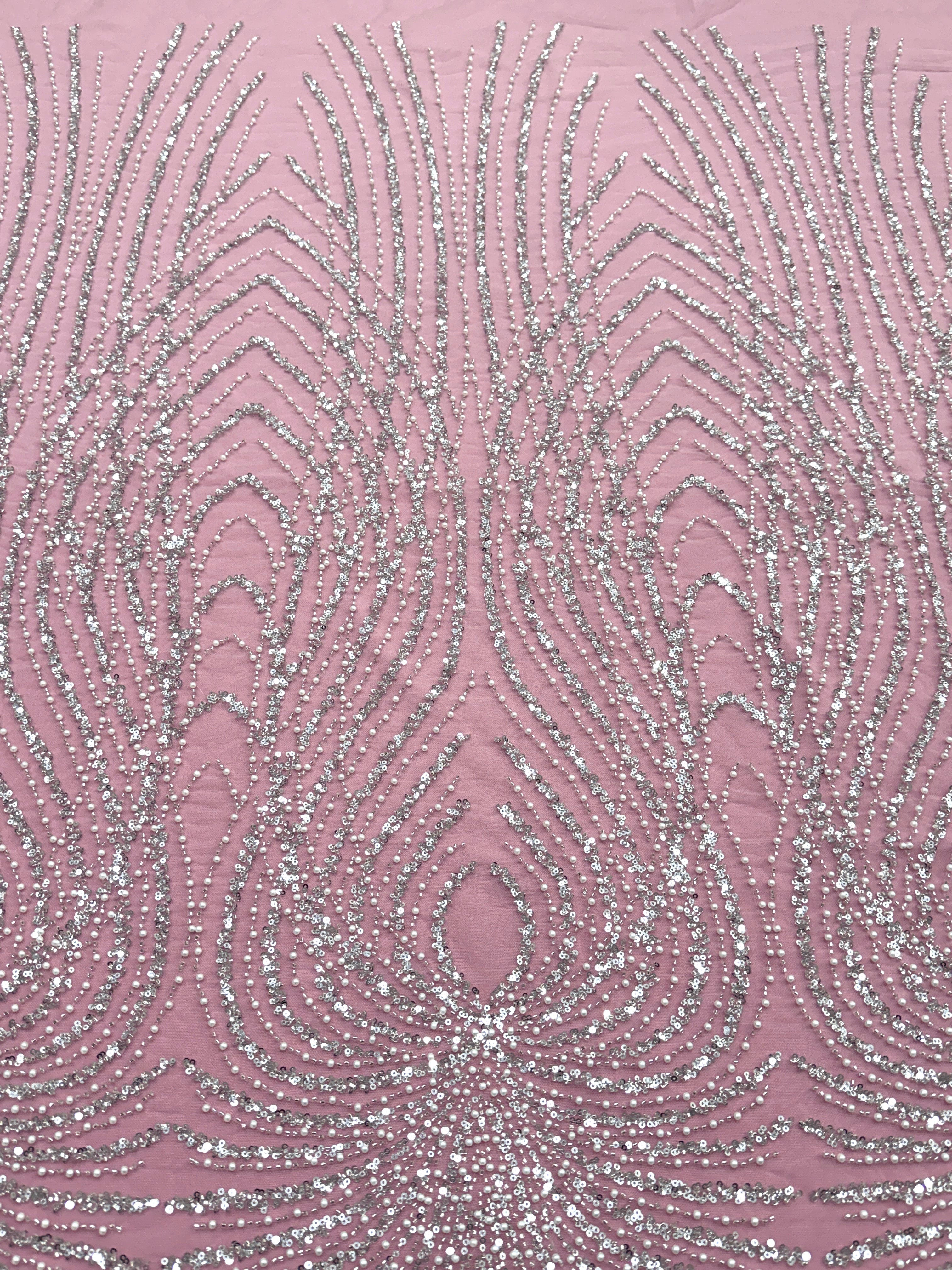 Dantela Couture Argintie pe Tulle Roz cu Panou, cu Margele si Paiete