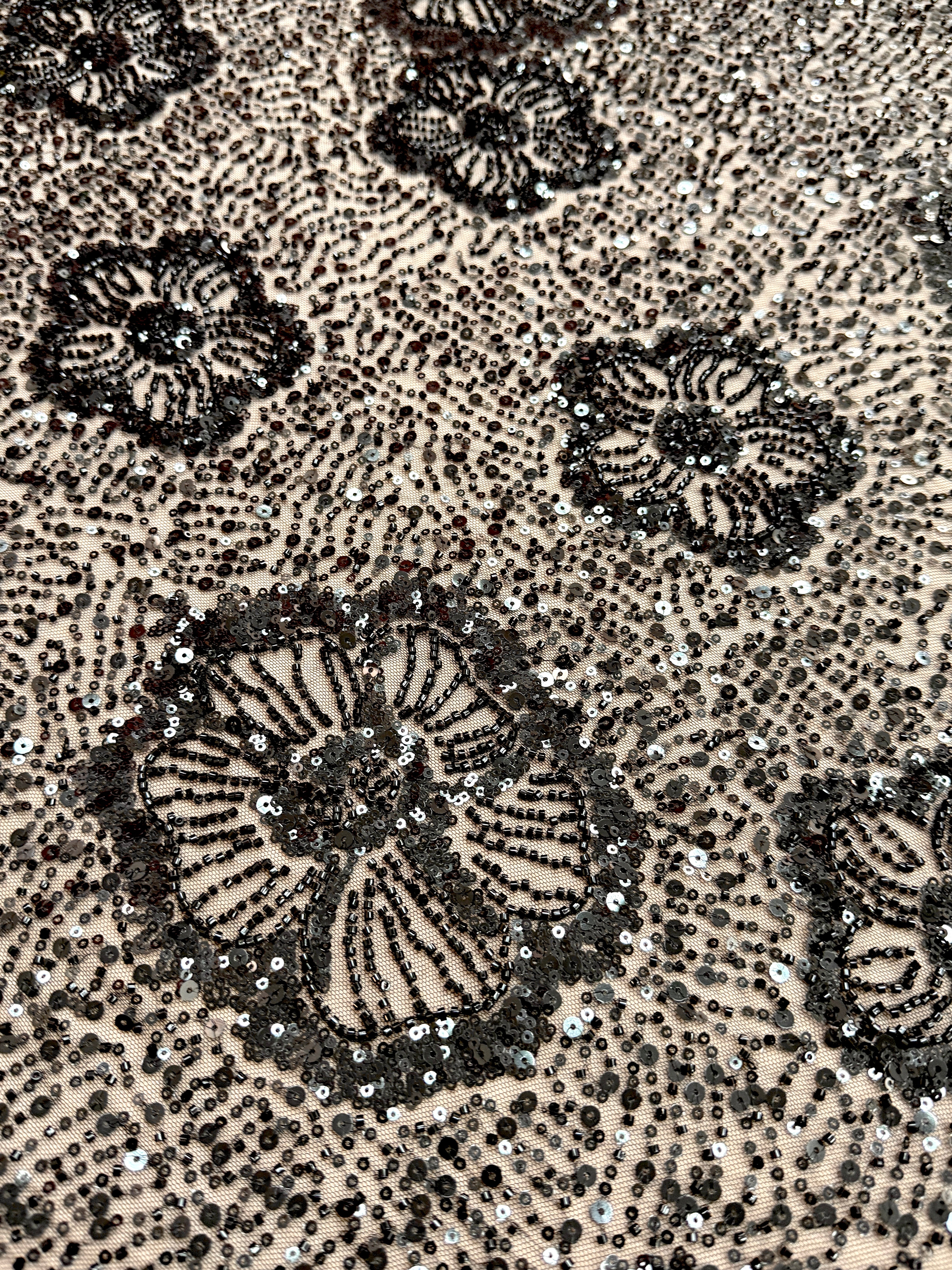 Dantela Couture Neagra cu Model Floral, cu Margele si Paiete