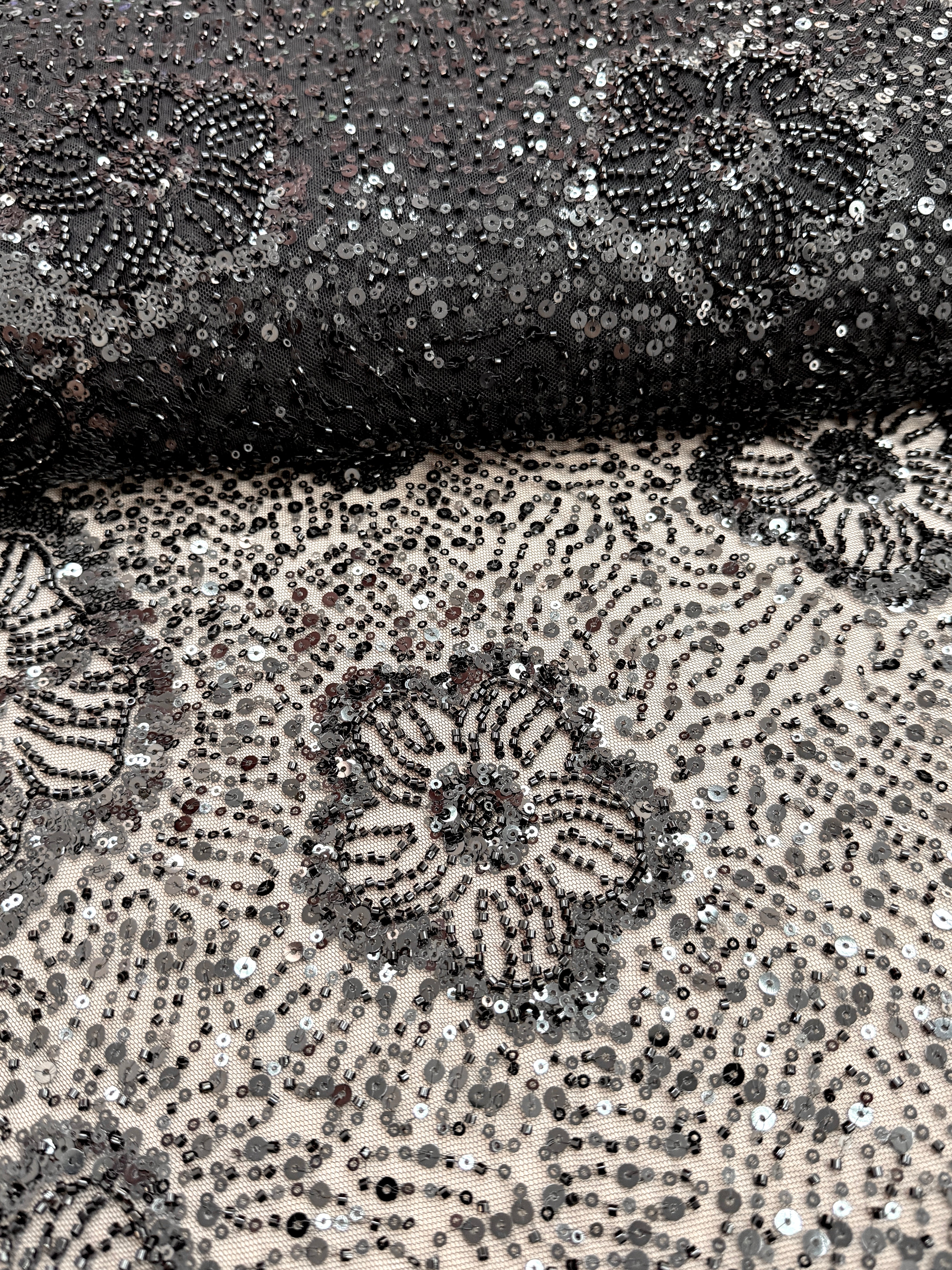 Dantela Couture Neagra cu Model Floral, cu Margele si Paiete