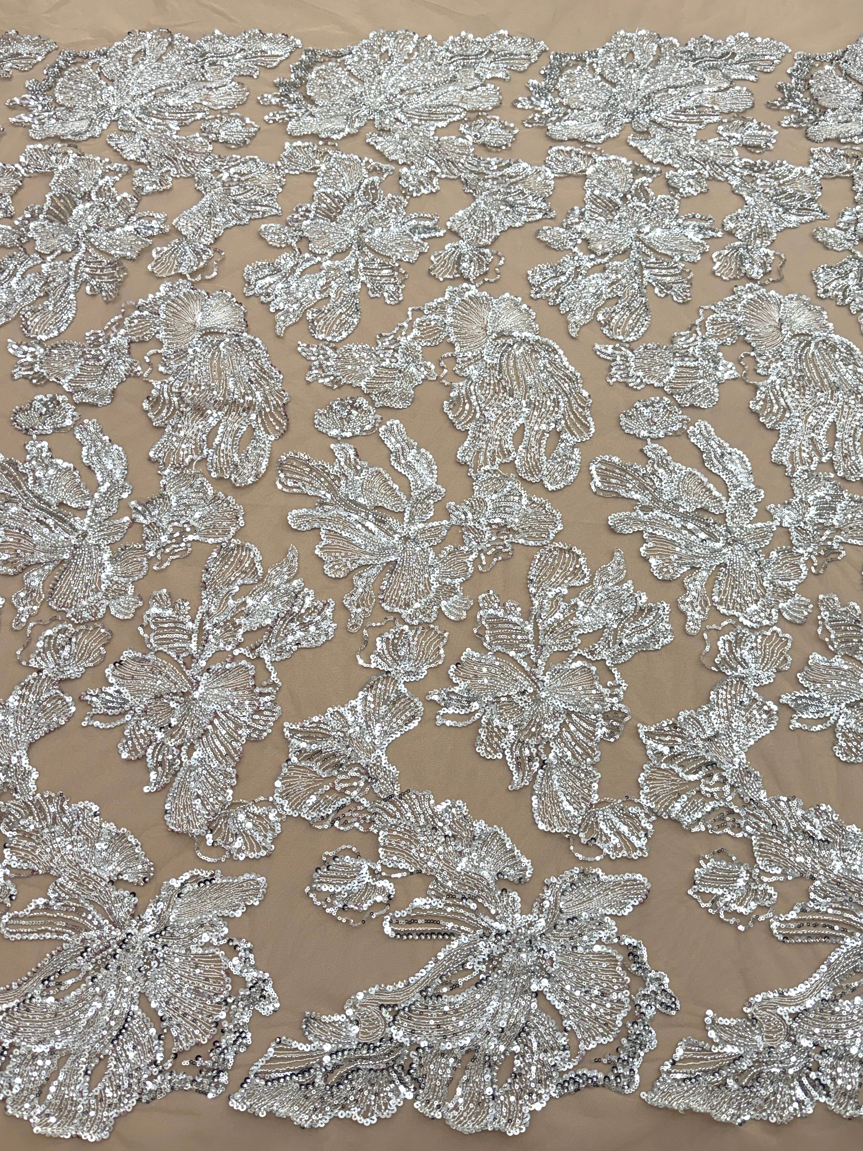 Dantela Couture Argintie pe Tulle Nude cu Model Floral, cu Margele si Paiete