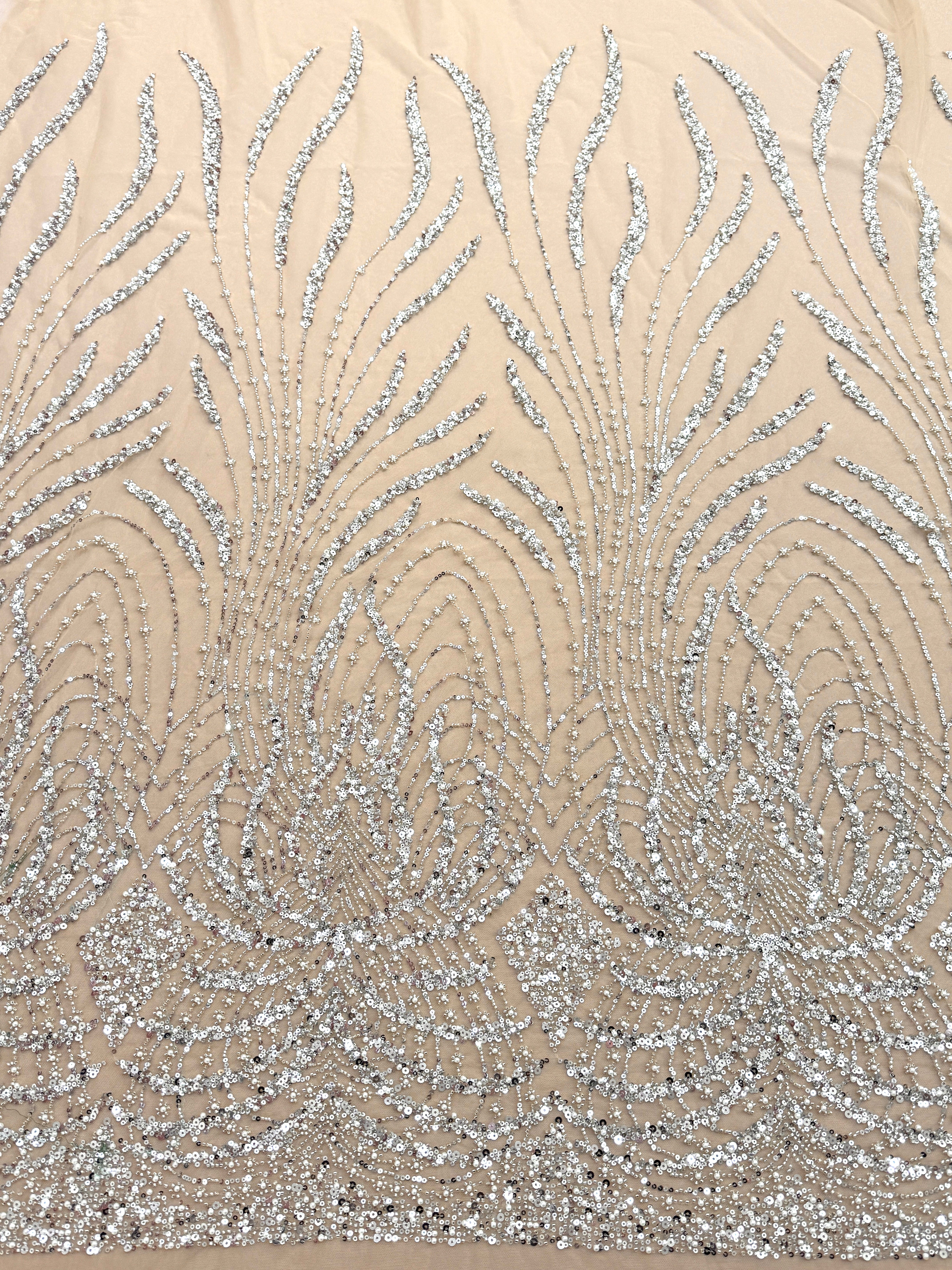 Dantela Couture Argintie pe Tulle Nude cu Panou, cu Perle, Margele si Paiete