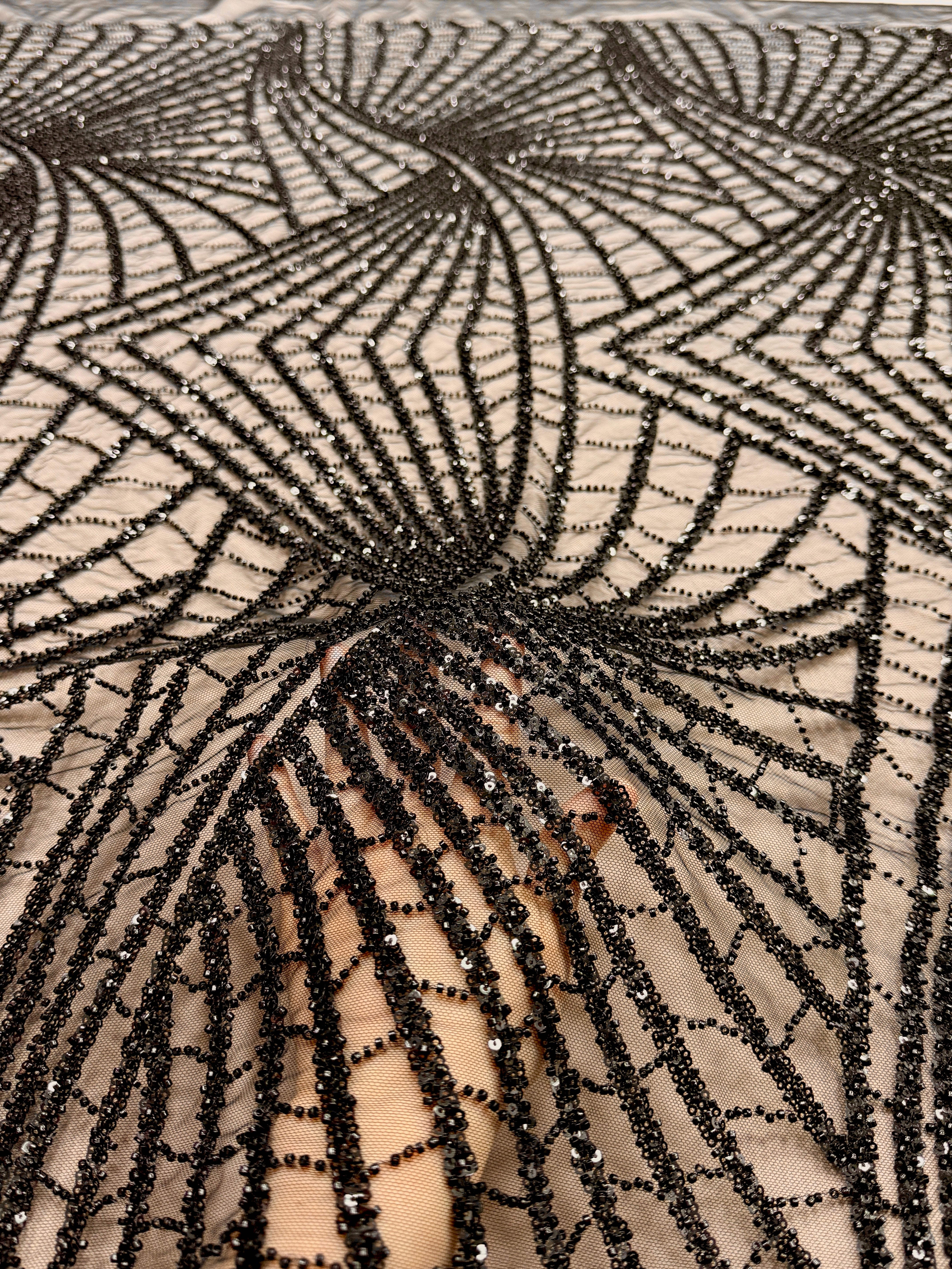 Dantela Couture Neagra cu Model Geometric, cu Margele si Paiete