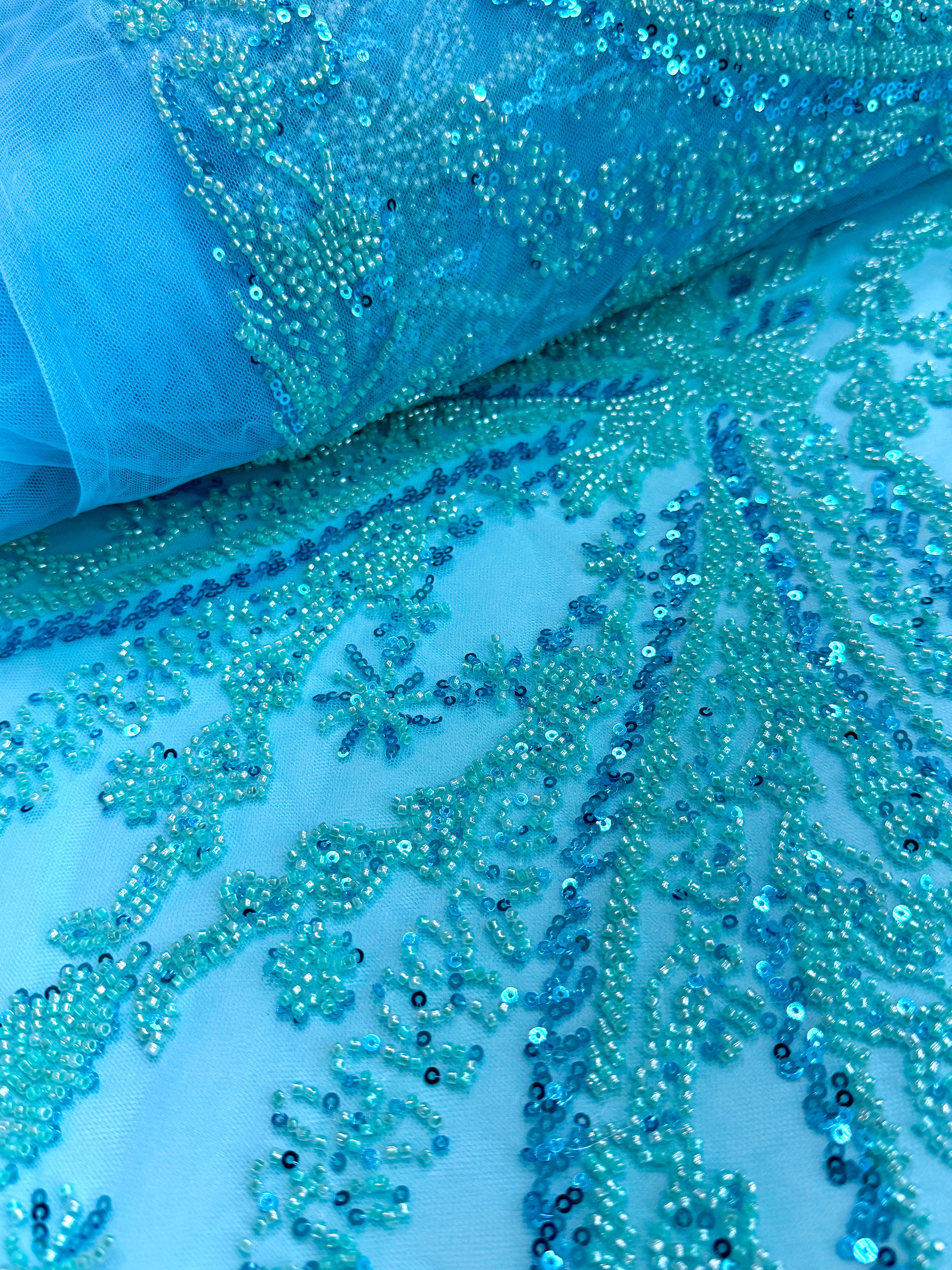 Dantela Couture Turcoaz cu Model Floral, cu Margele si Paiete