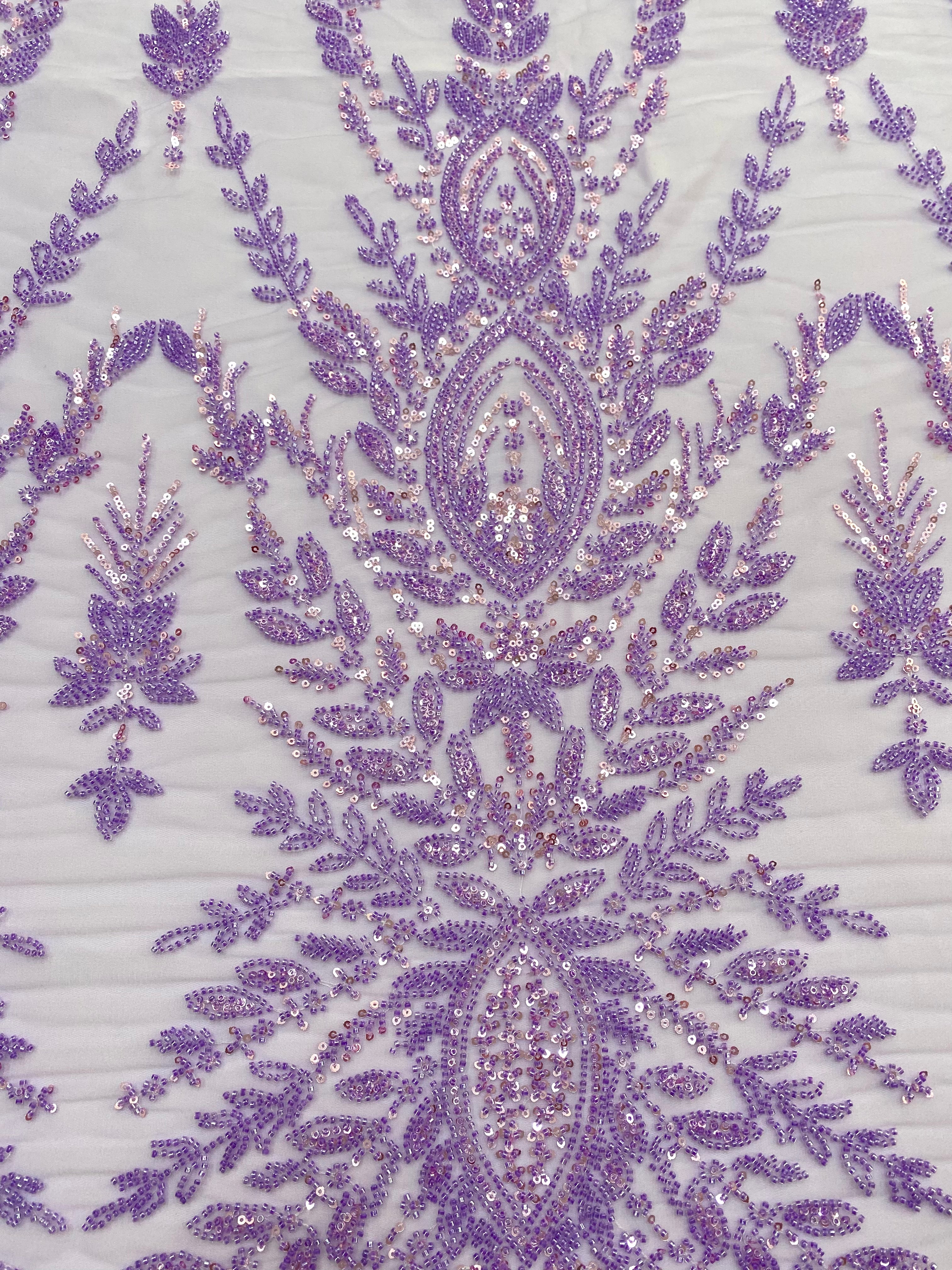 Dantela Couture Lavanda cu Model Simetric, cu Margele si Paiete
