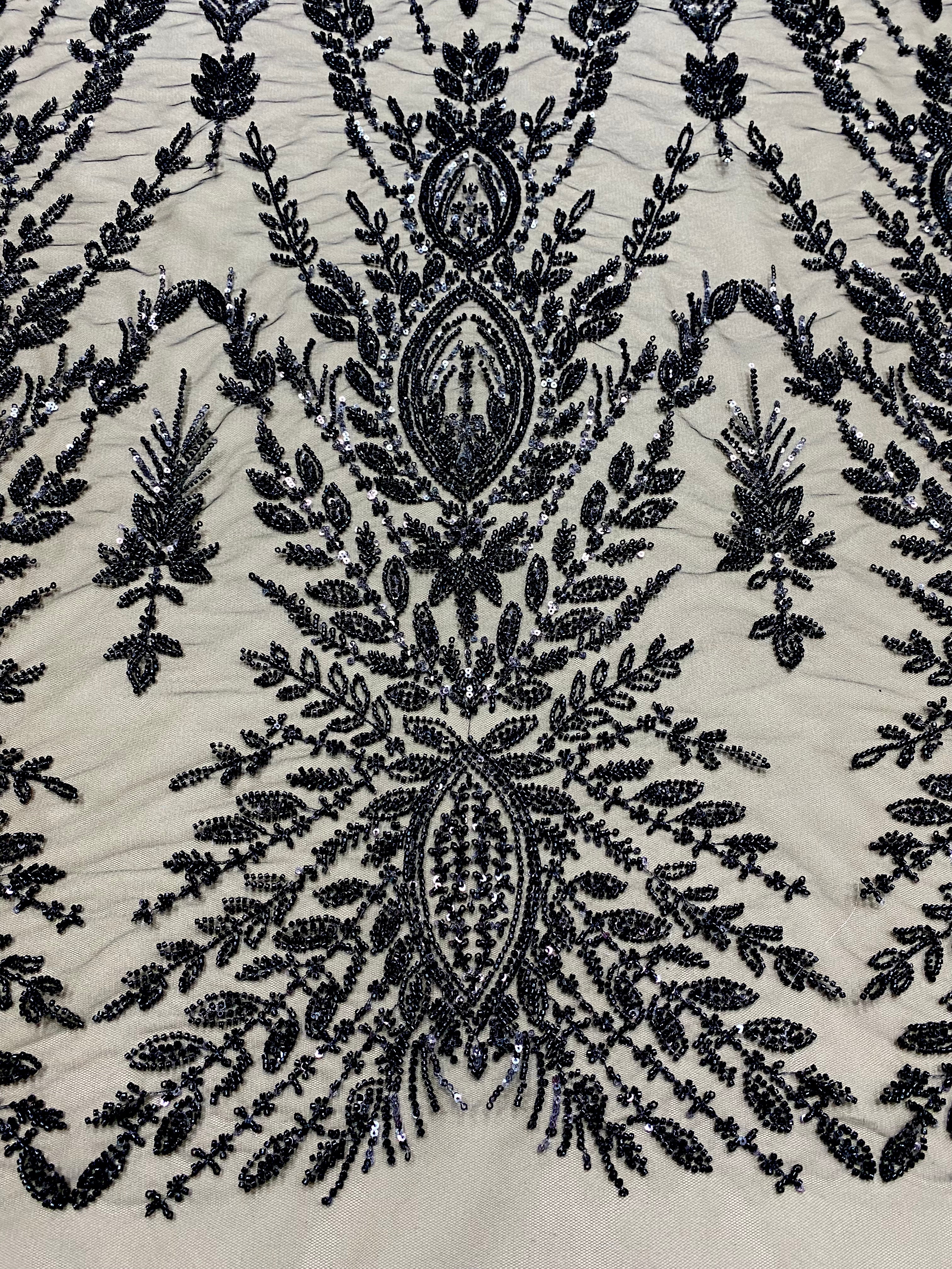 Dantela Couture Neagra cu Model Simetric, cu Margele si Paiete