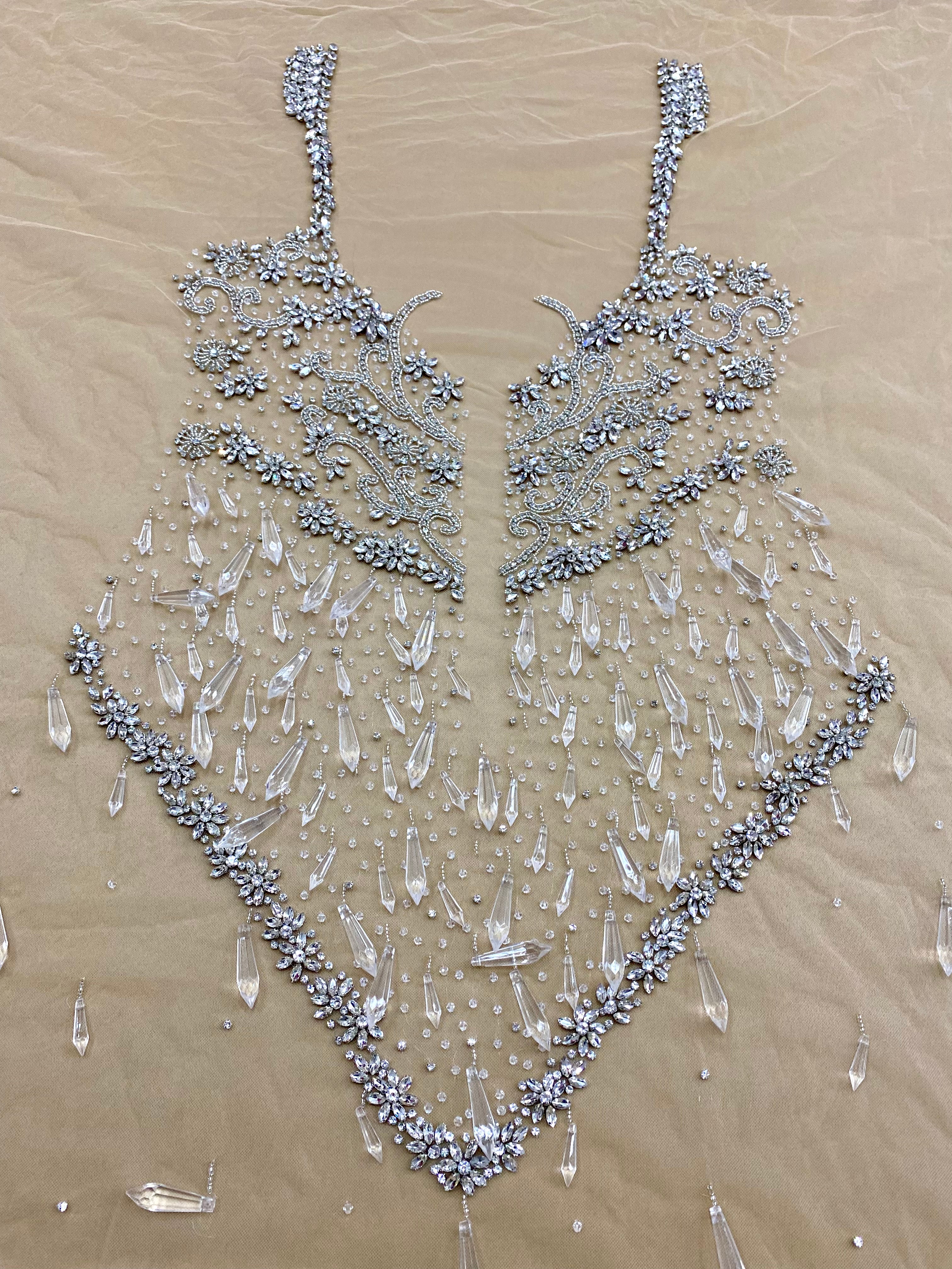 Set de Panouri (Fata si Spate) Haute Couture Argintii pe Tulle Nude, cu Franjuri, Cristale si Margele