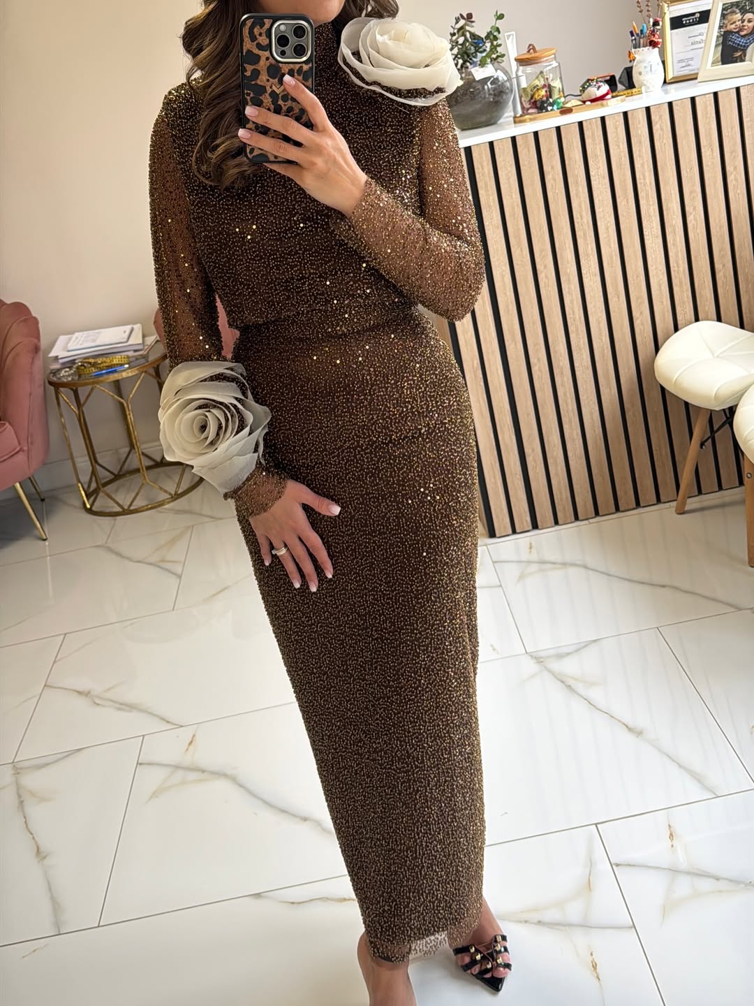 Dantela Couture Auriu Antic cu Model General, cu Margele si Paiete