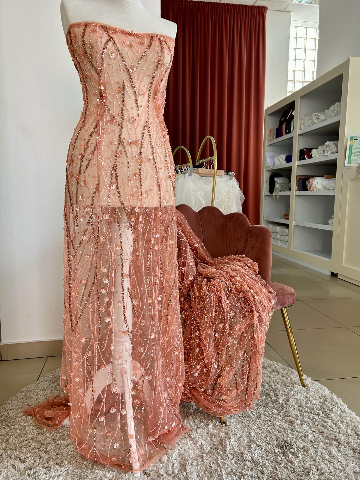 Dantela Auriu Rose Haute Couture