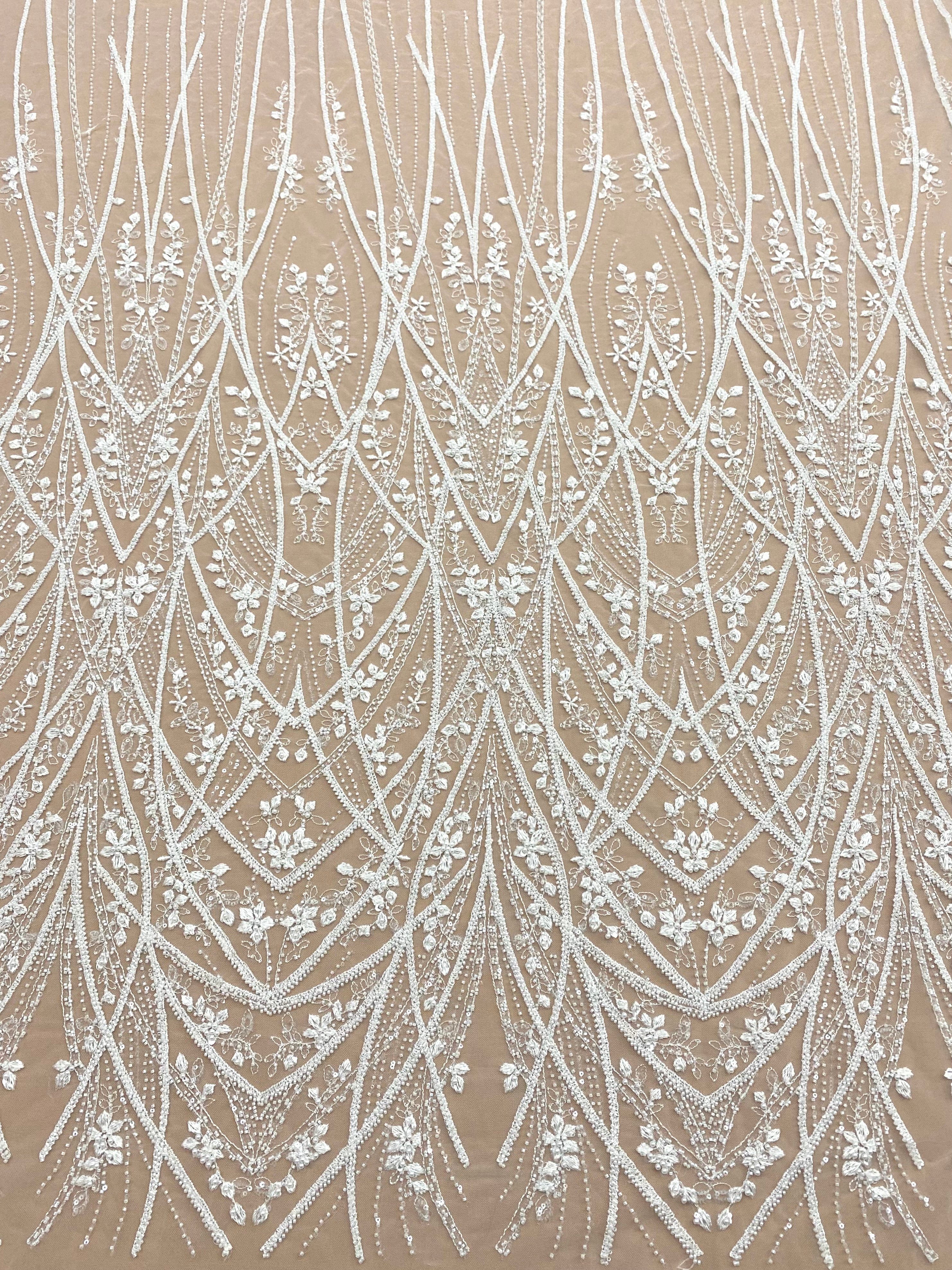 Cupon 1.55 m din Dantela Couture Ivory cu Model Geometric, cu Perle, Margele si Paiete