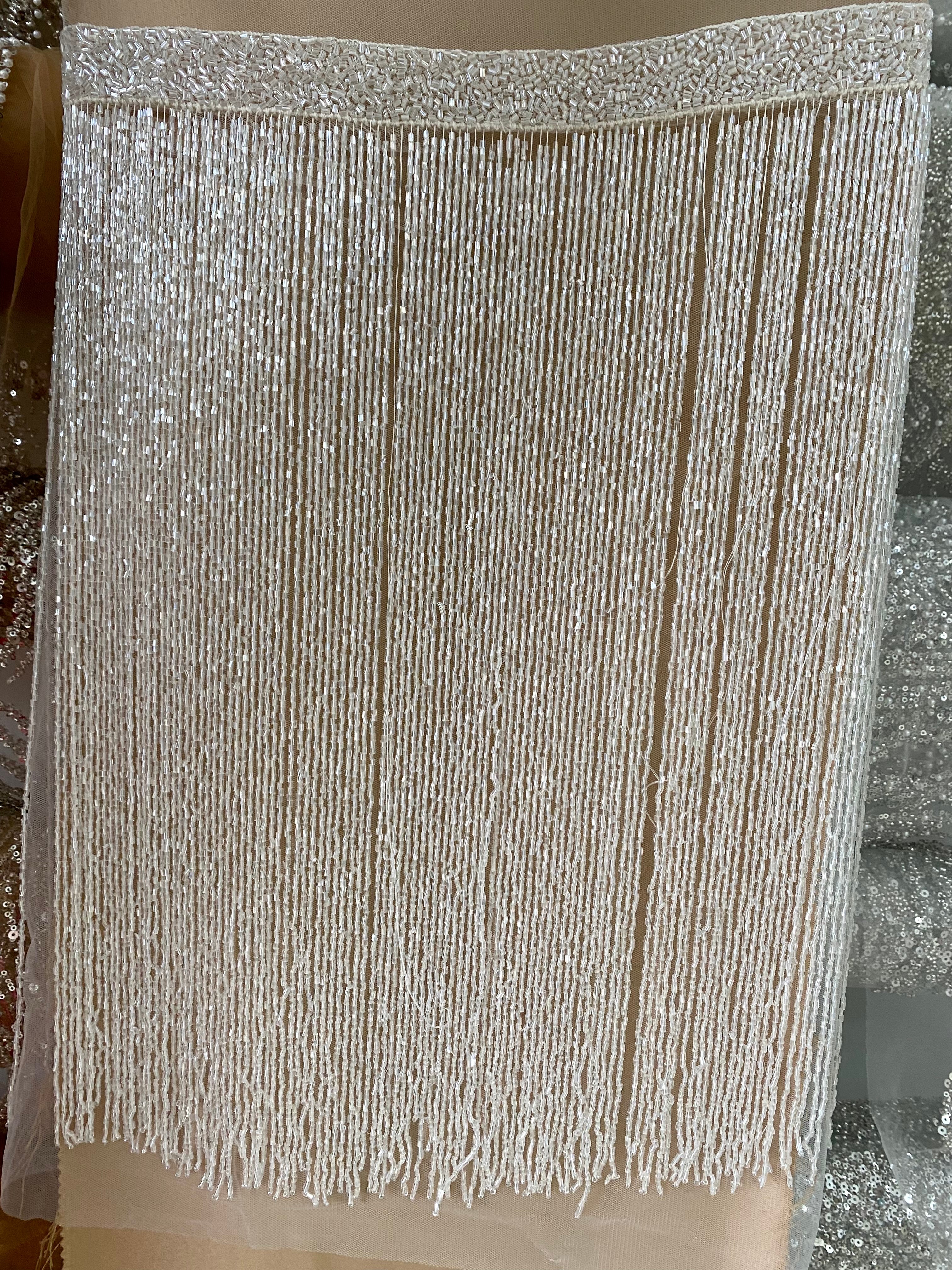 Franjuri Ivory din Margele de Sticla - 40 cm lungime