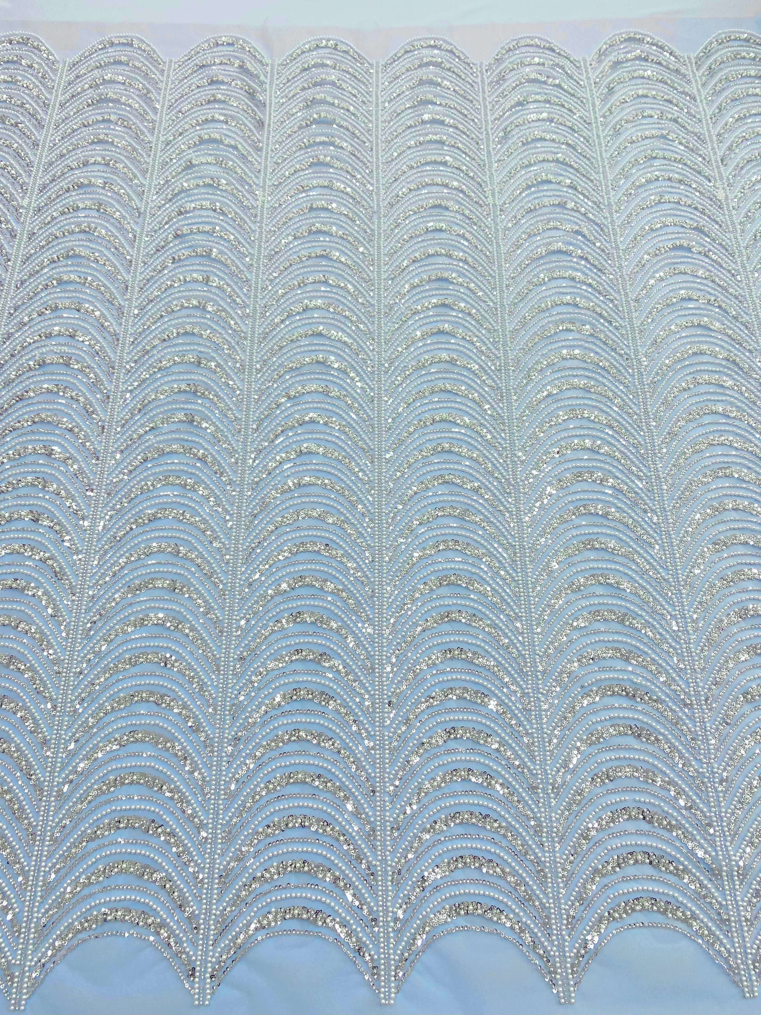 Dantela Couture Argintie pe Tulle Bleu cu Model Geometric, cu Perle, Margele si Paiete