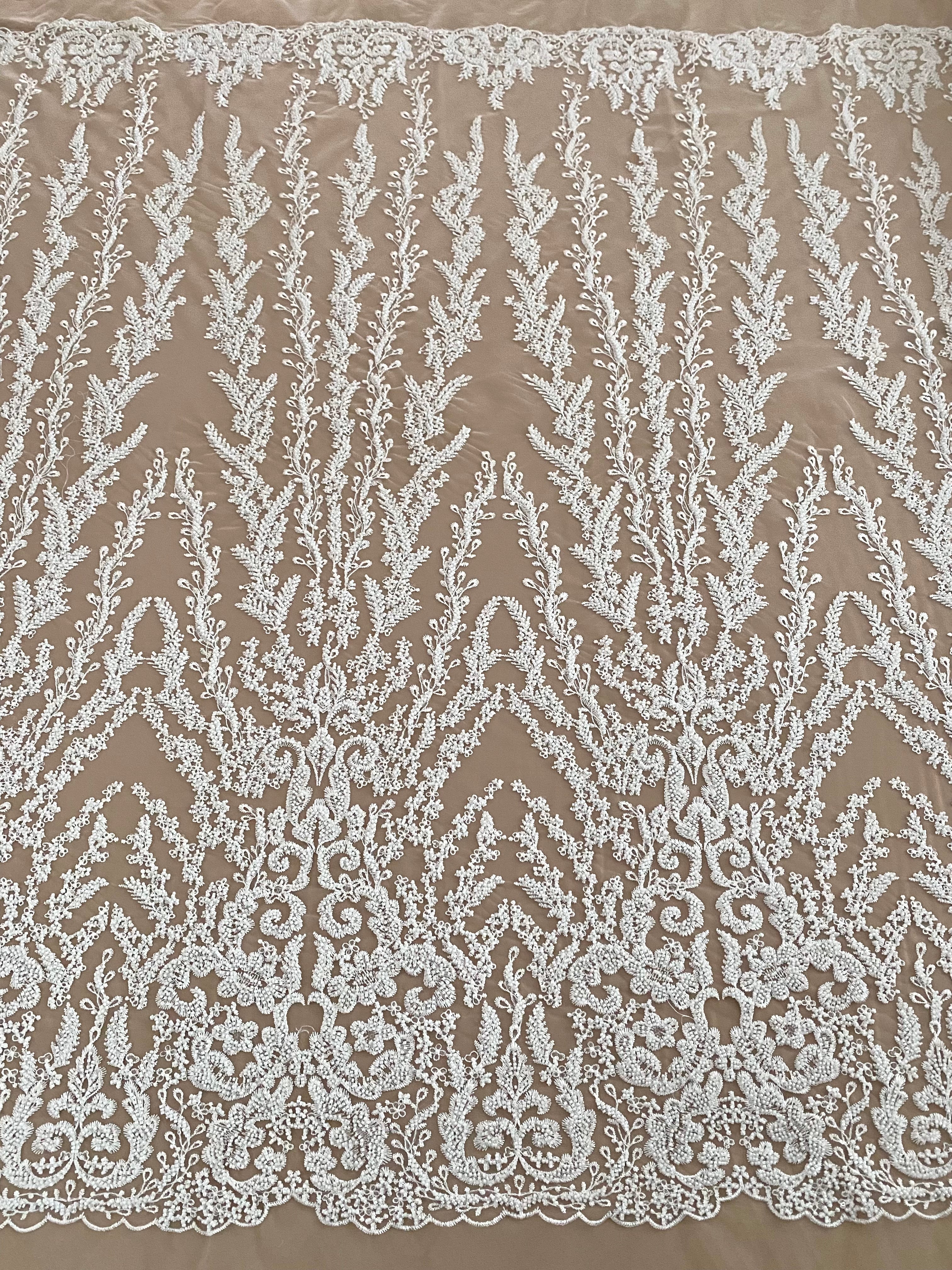 Dantela Couture Ivory cu Model Geometric, cu Margele si Paiete