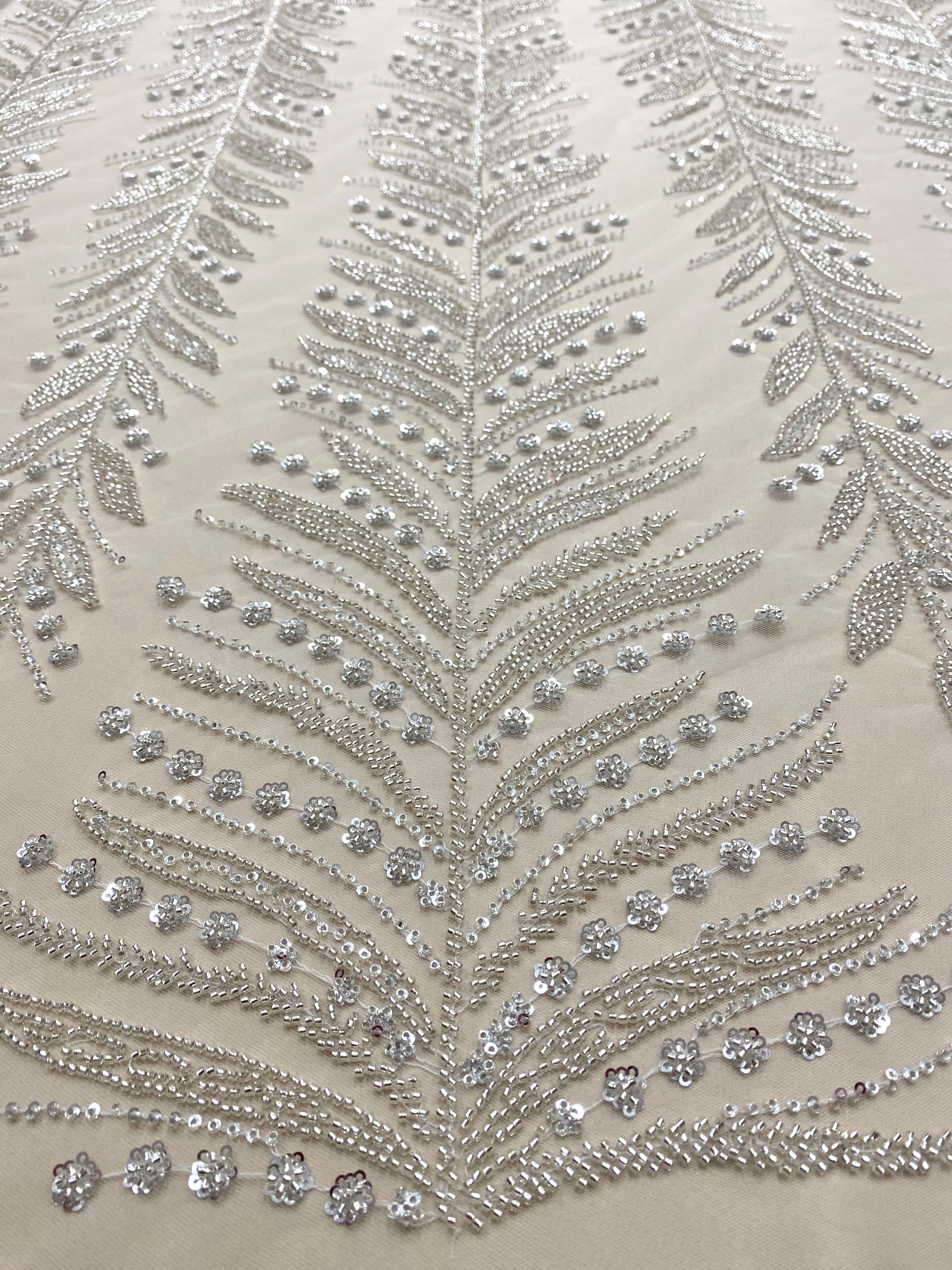 Dantela Couture Argintie cu Crengi, cu Margele si Paiete