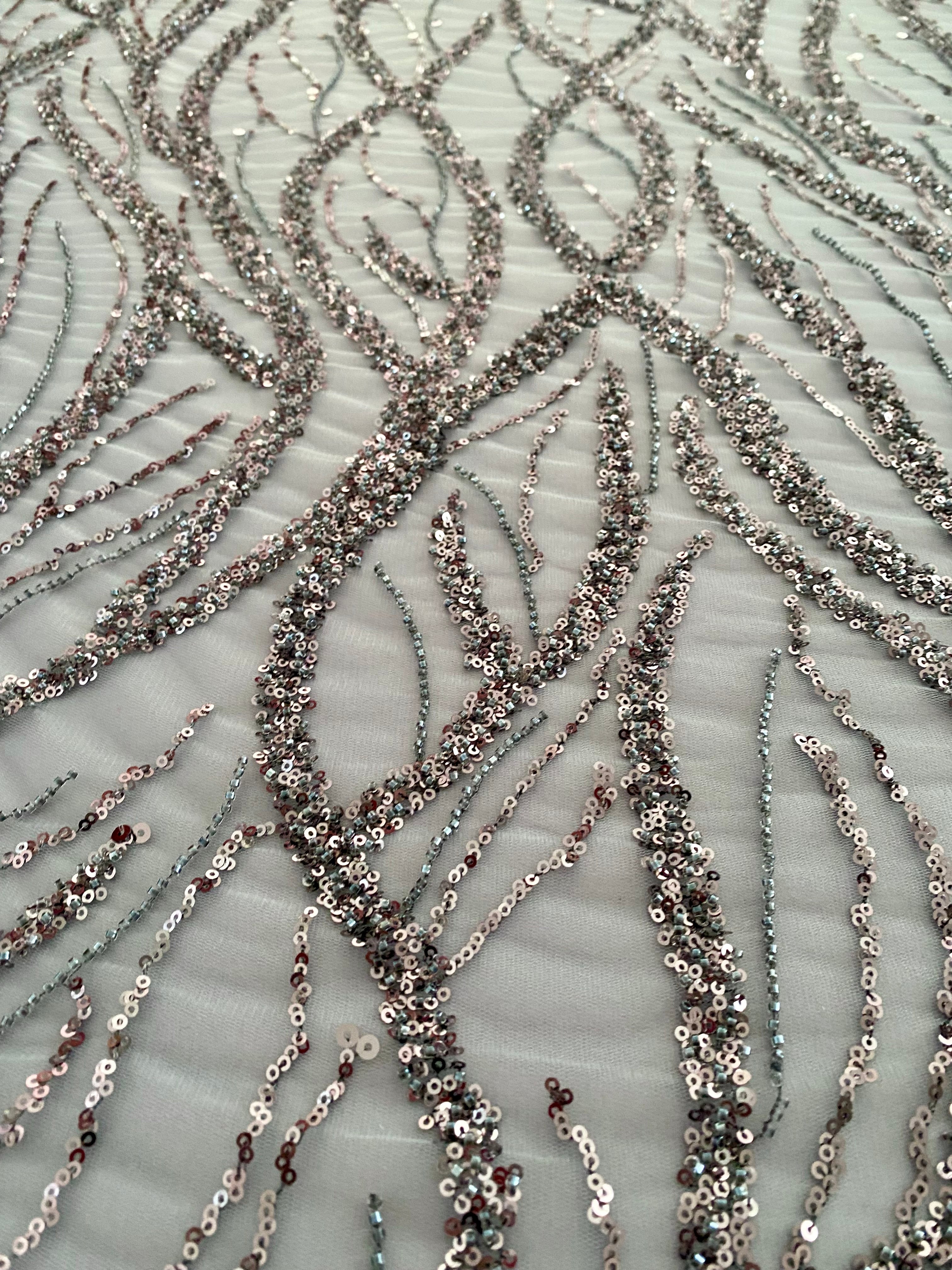 Dantela Couture Gri Antracit cu Siraguri, Margele si Paiete