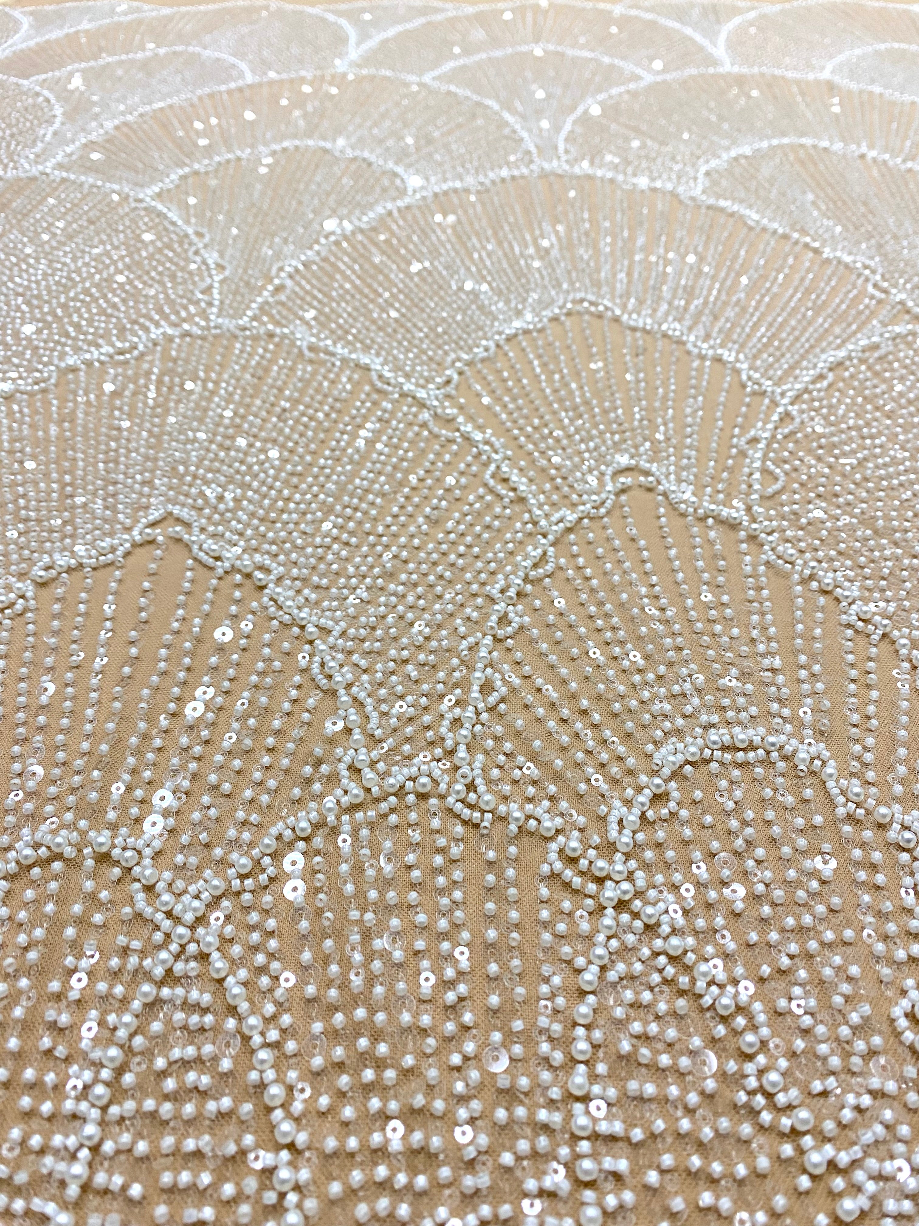 Cupon 1.30 m din Dantela Couture Ivory pe Tulle Nude cu Model Geometric, cu Perle, Margele si Paiete