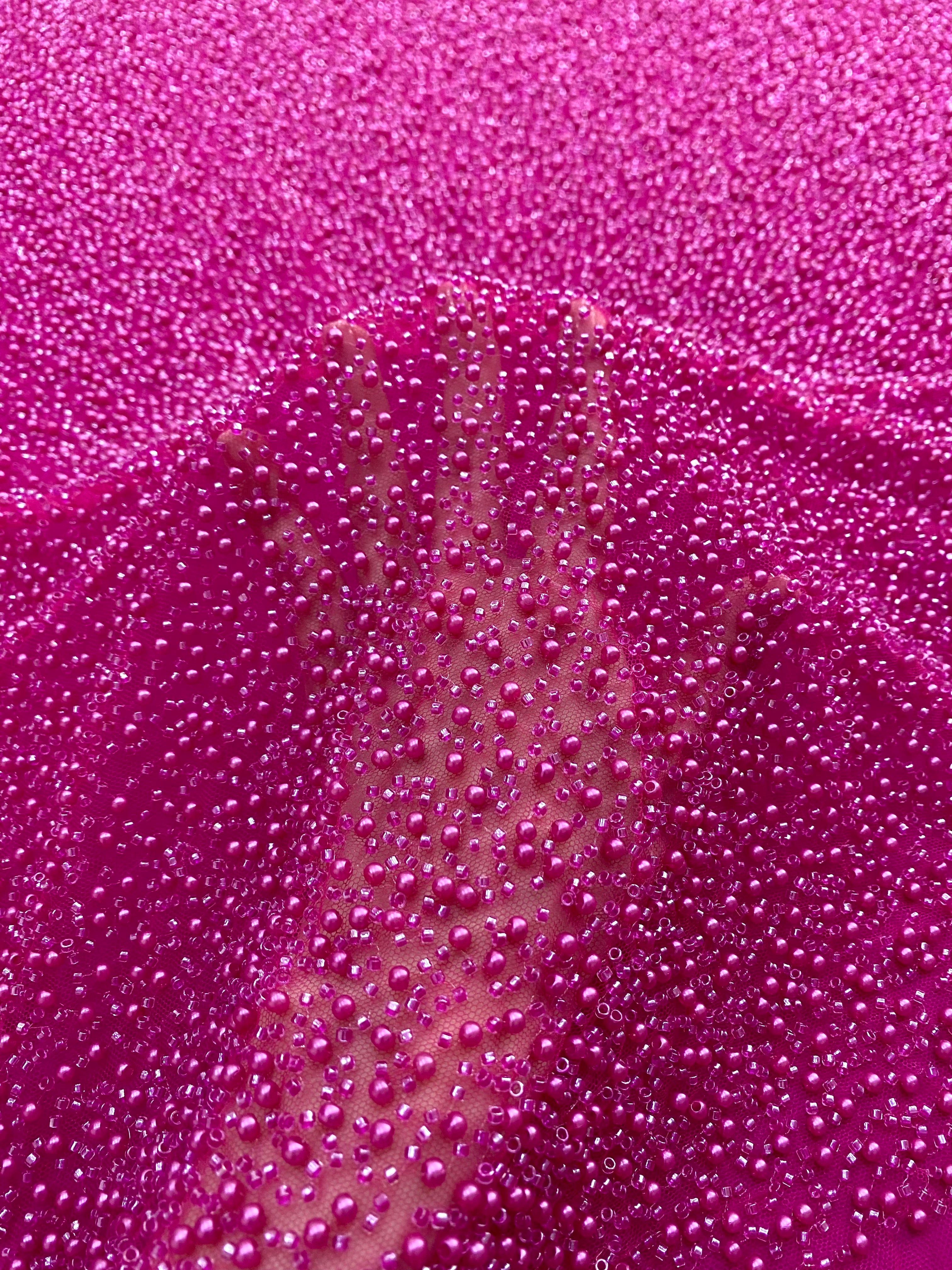 Dantela Couture Fucsia cu Model General, cu Perle si Margele