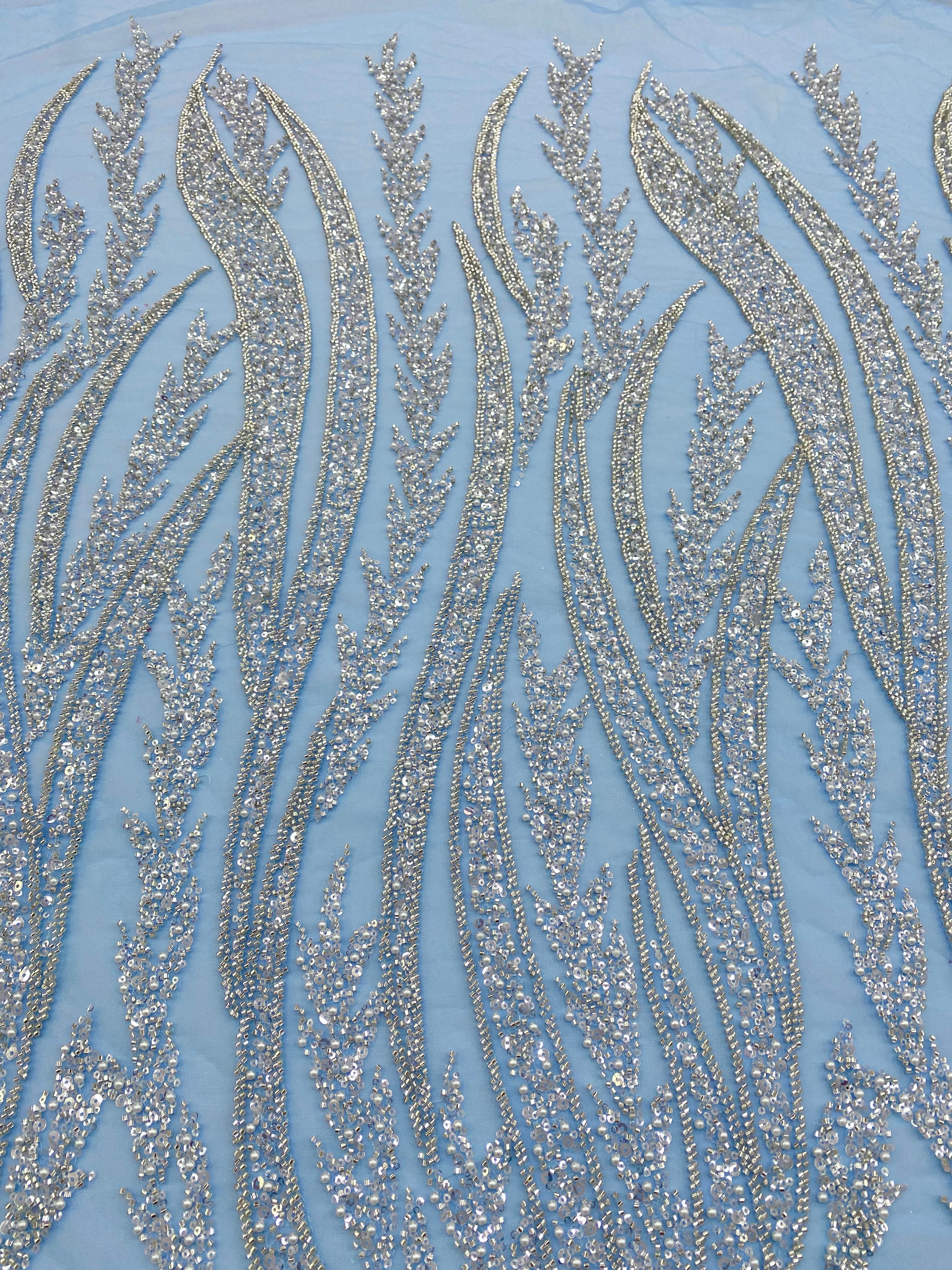 Dantela Couture Argintie pe Tulle Bleu cu Panou, cu Perle, Margele si Paiete