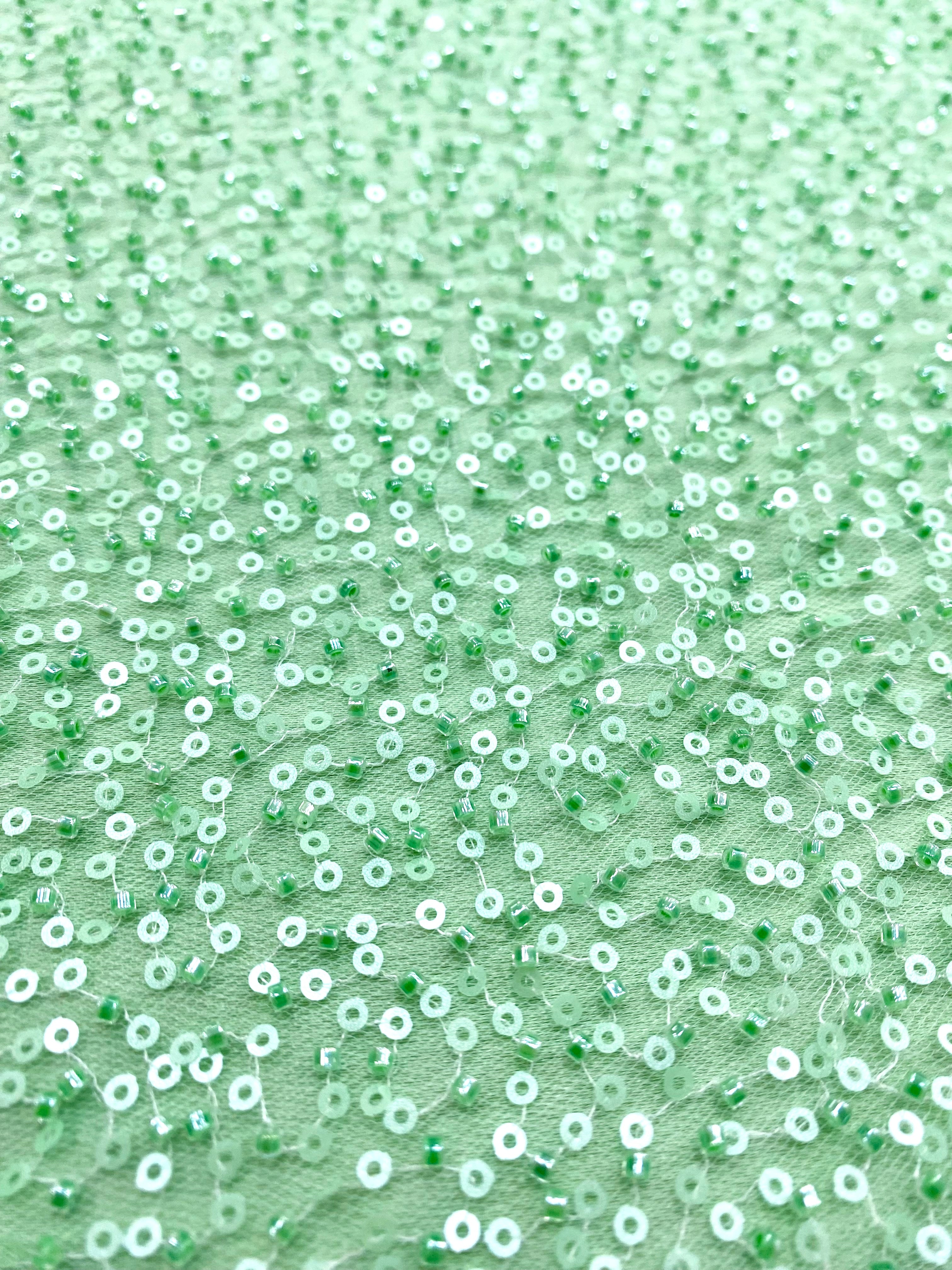 Dantela Couture Verde Menta Model General, cu Margele si Paiete