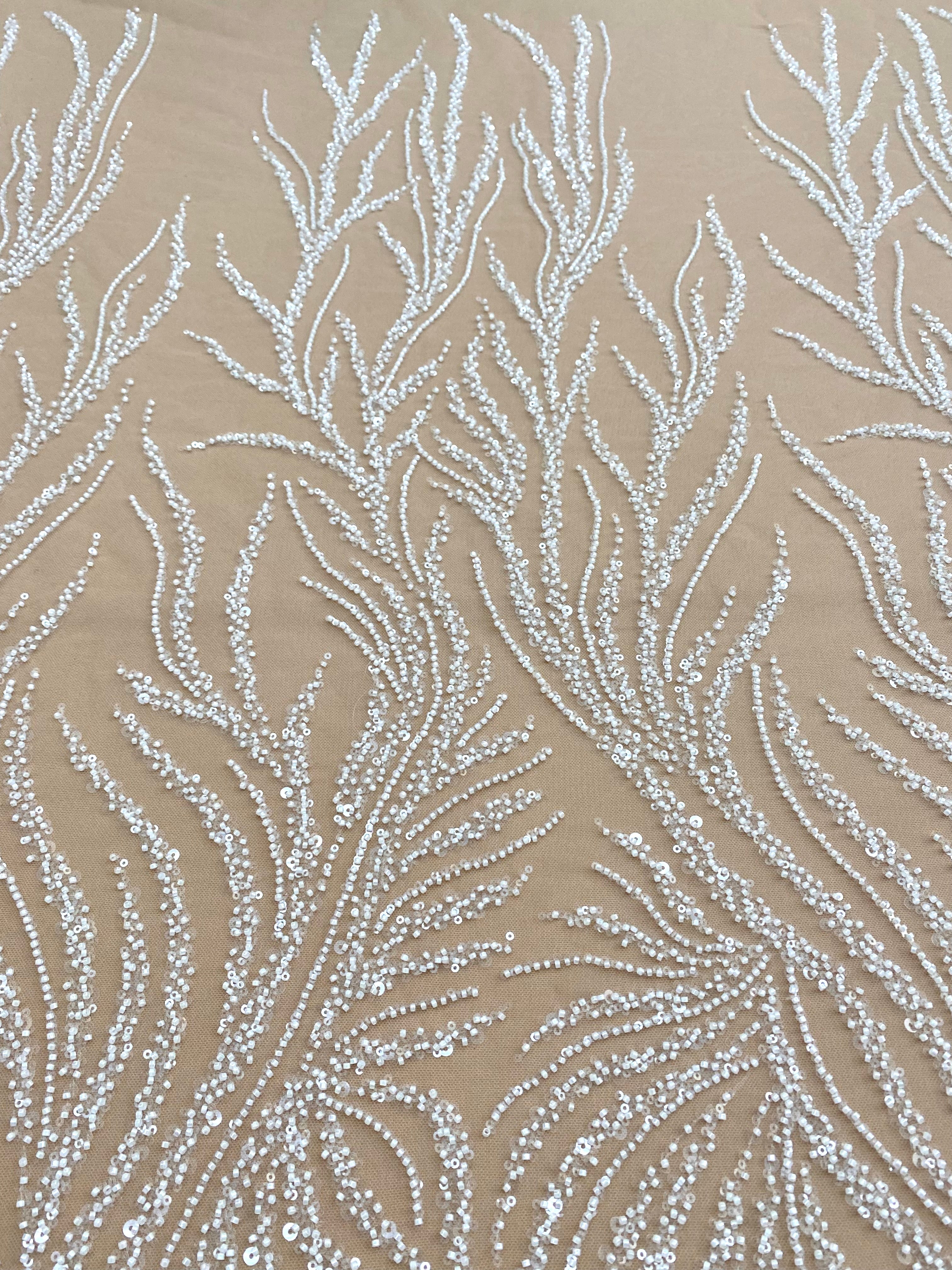 Dantela Couture Ivory pe Tulle Nude cu Siraguri, cu Margele si Paiete