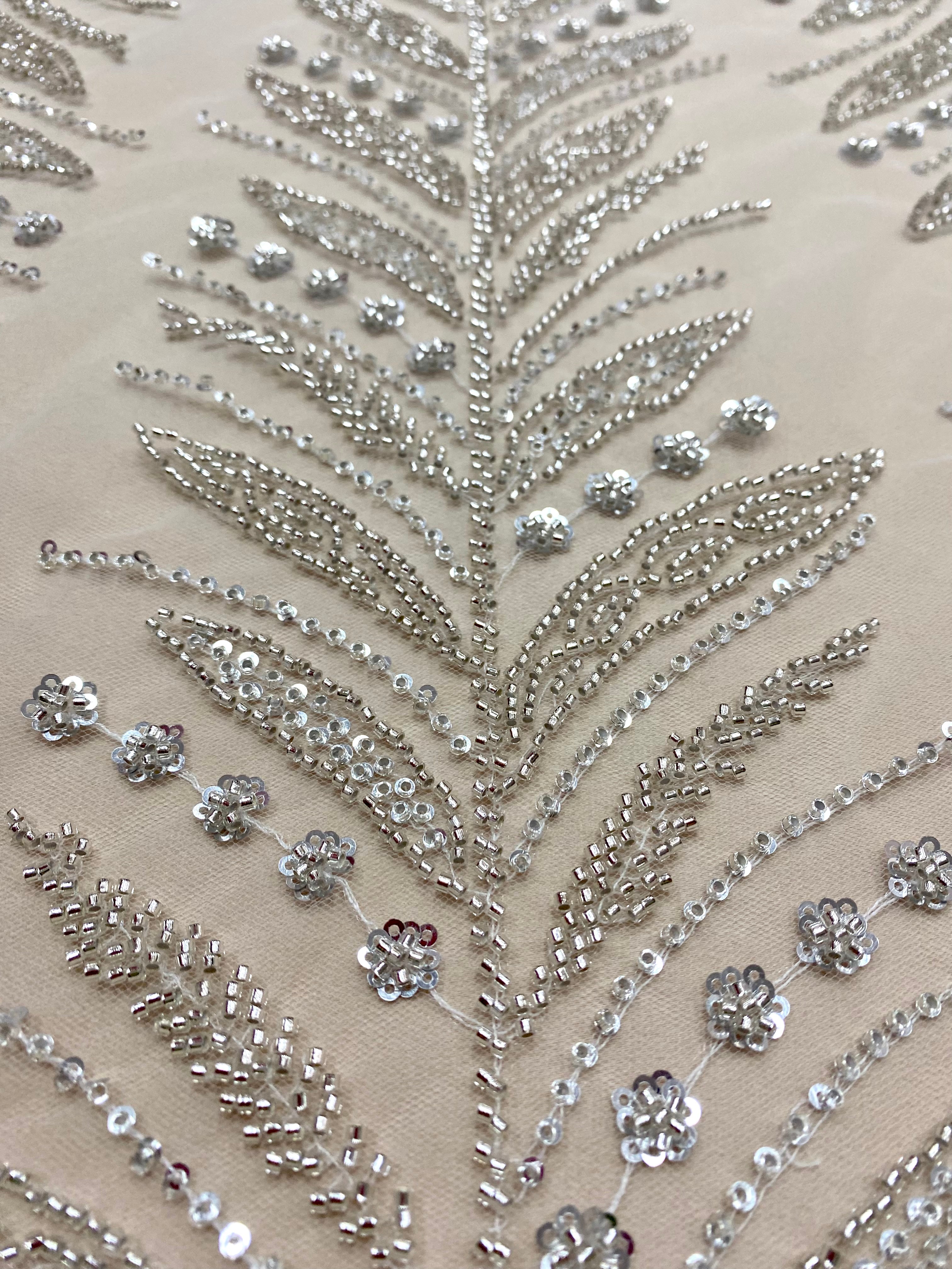 Dantela Couture Argintie cu Crengi, cu Margele si Paiete