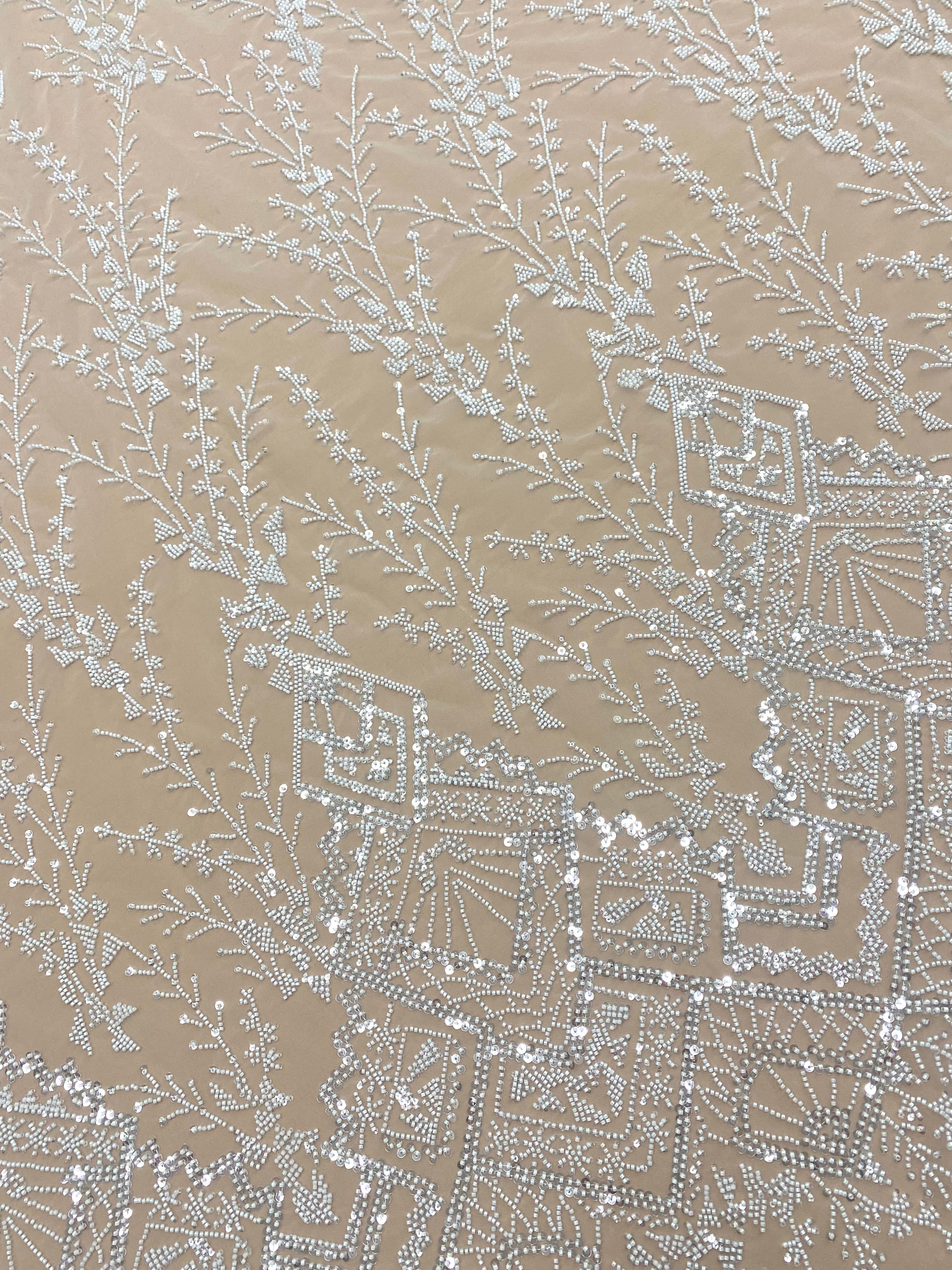 Csipke Couture Ivory geometrikus mintával, gyöngyökkel és flitterekkel