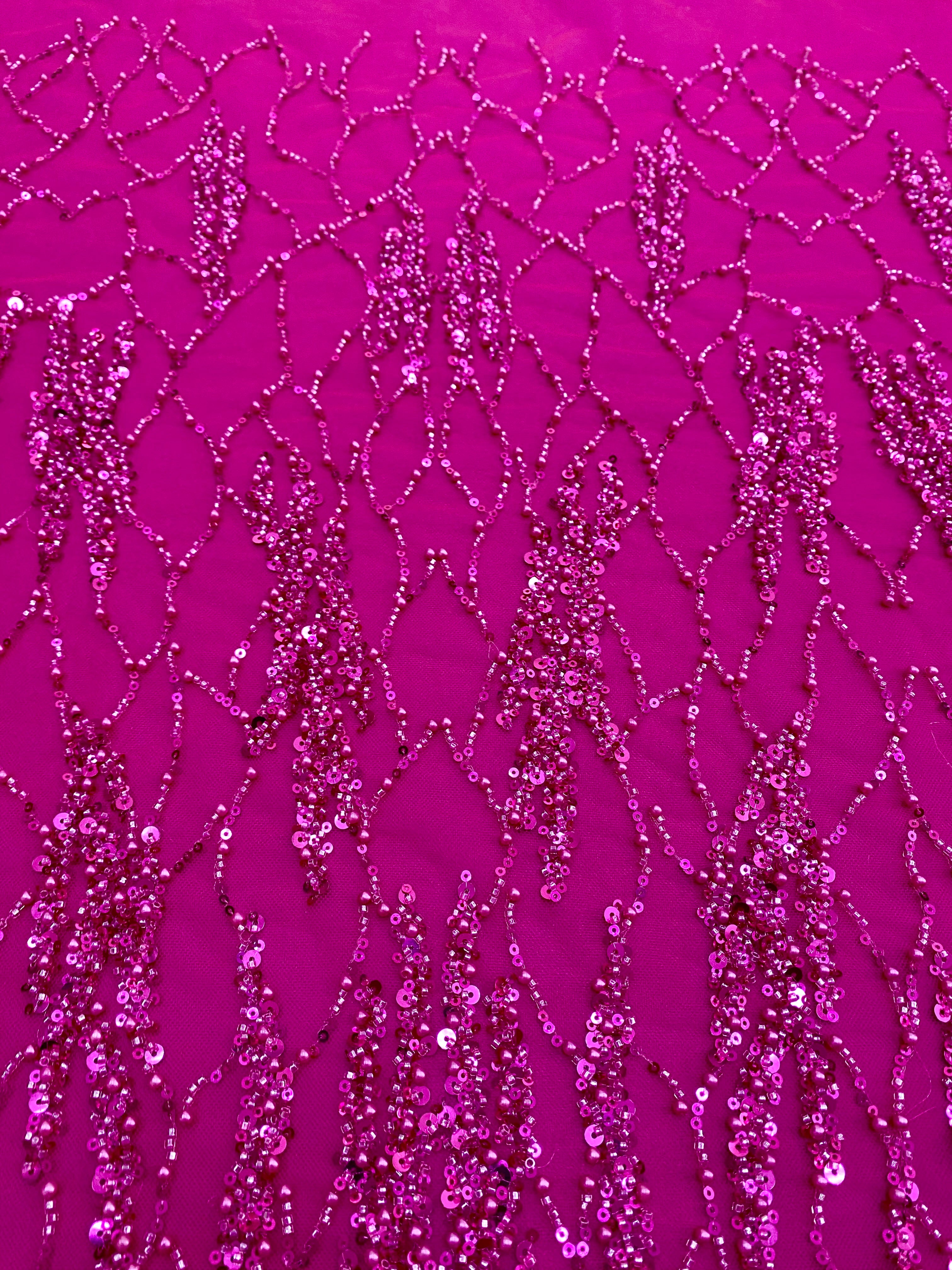 Dantela Couture Fucsia cu Siraguri cu Perle, Margele si Paiete