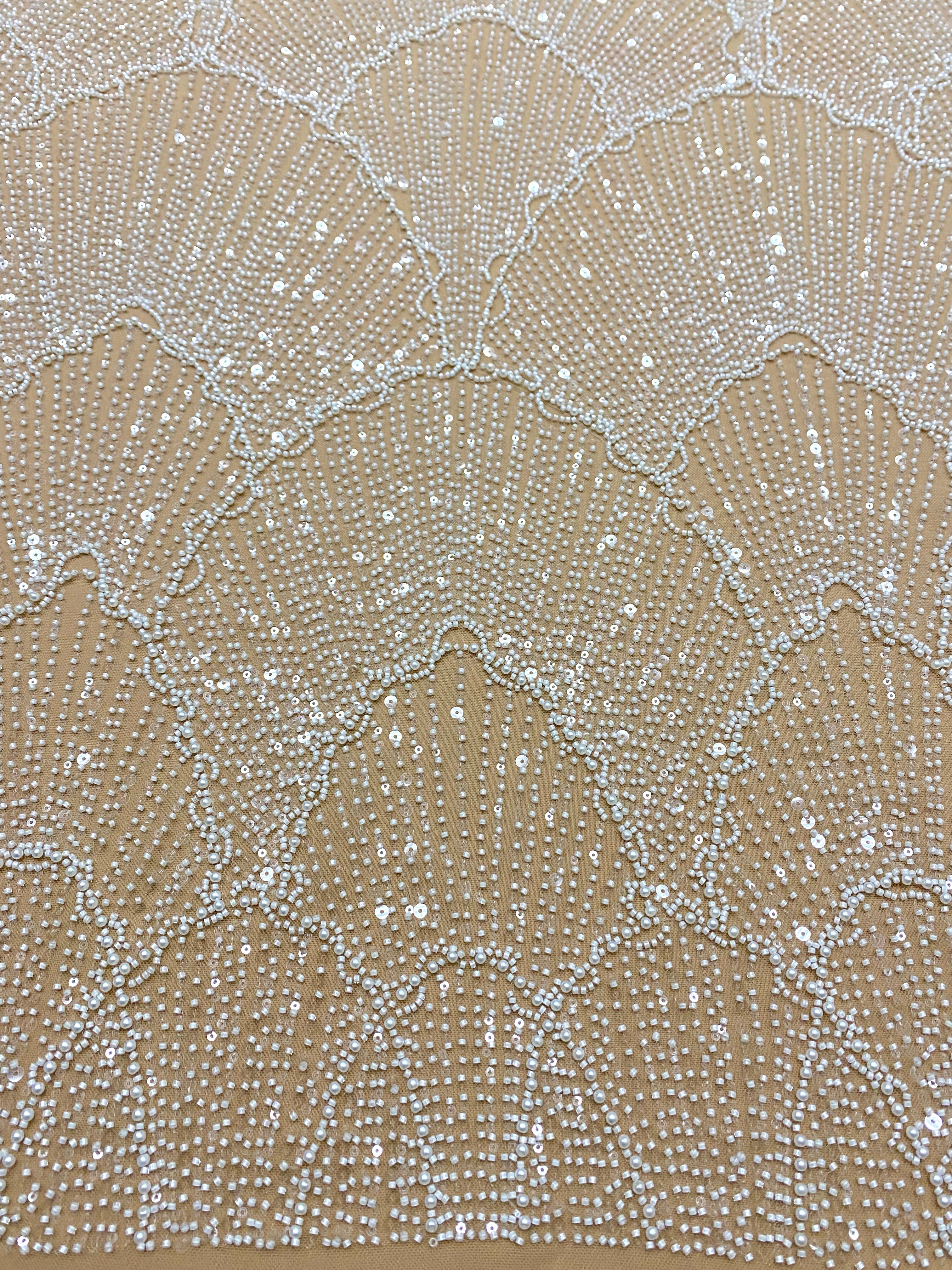Dantela Couture Ivory pe Tulle Nude cu Model Geometric, cu Perle, Margele si Paiete
